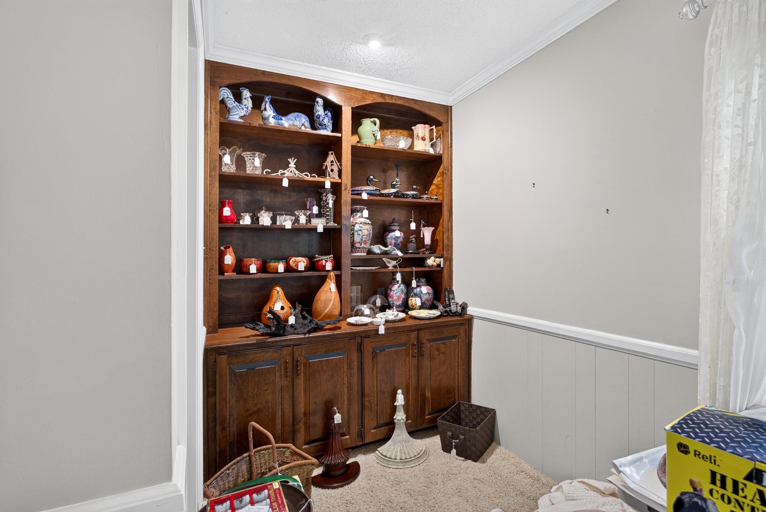 160 Chestnut Lake Drive Property Photo 12