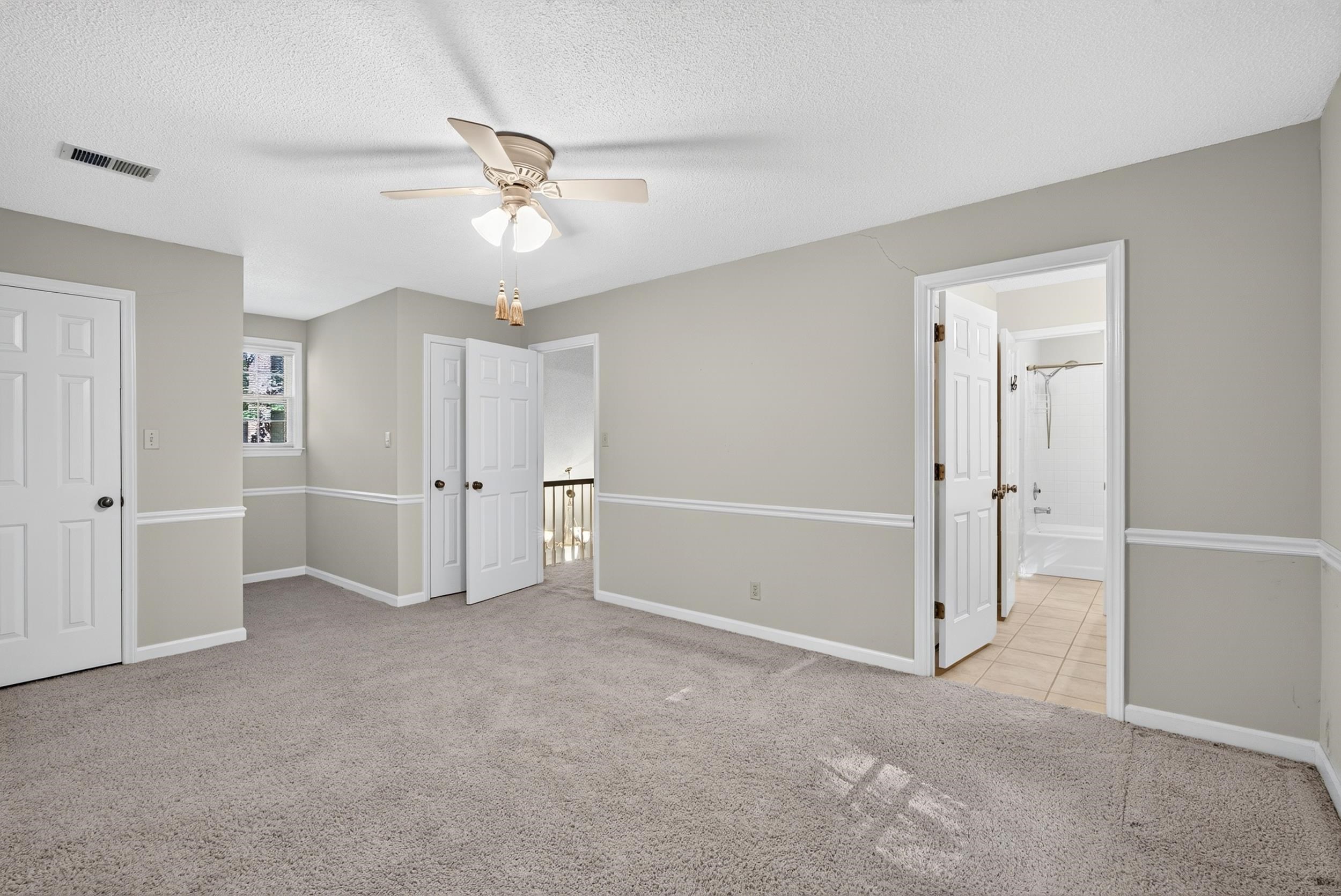 160 Chestnut Lake Drive Property Photo 18