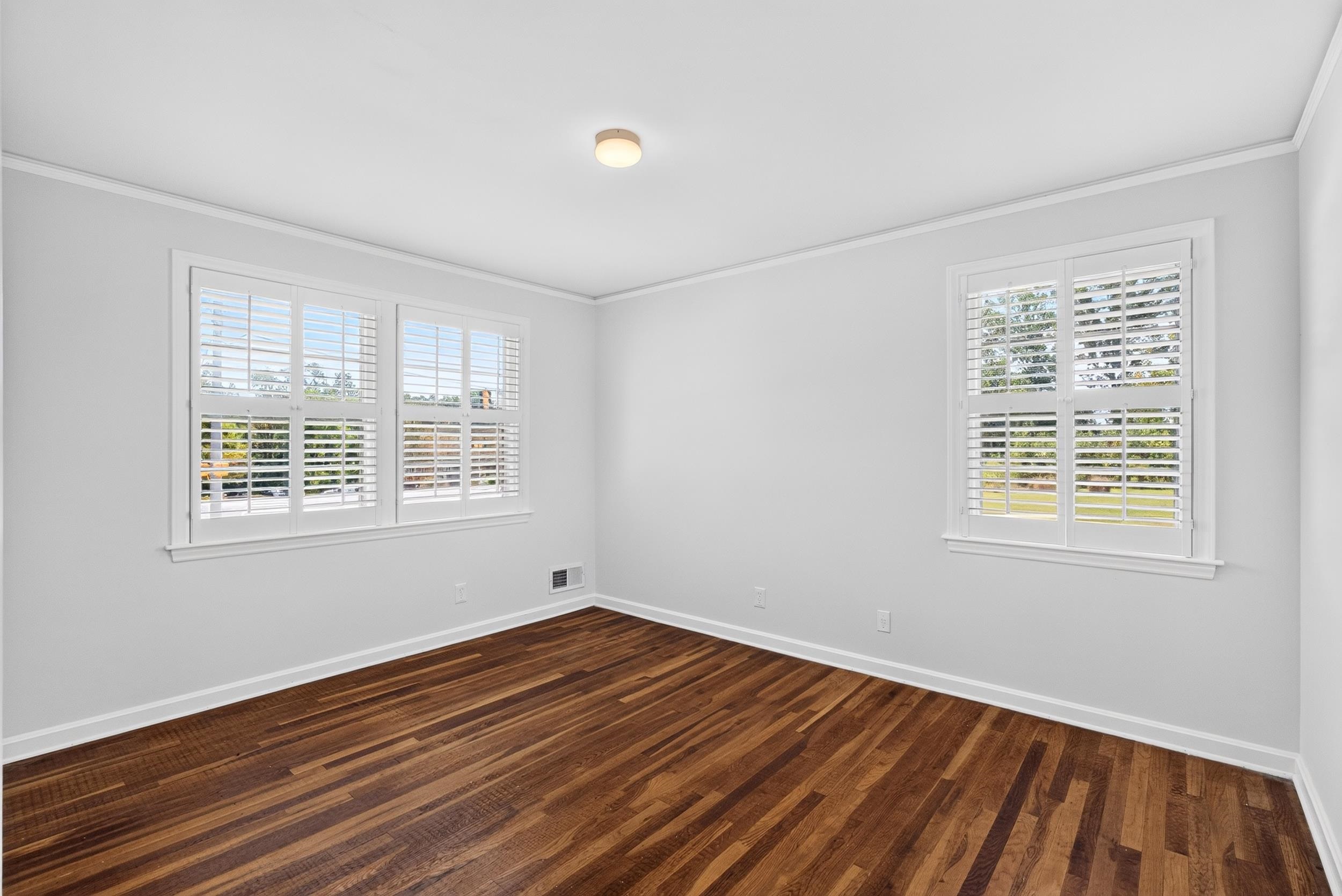 1586 Skylyn Drive Property Photo 20