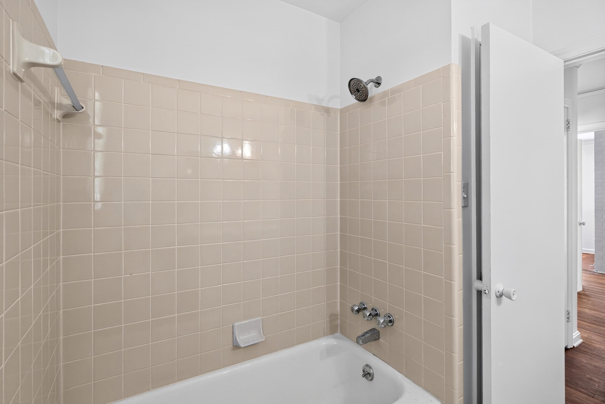 1586 Skylyn Drive Property Photo 25