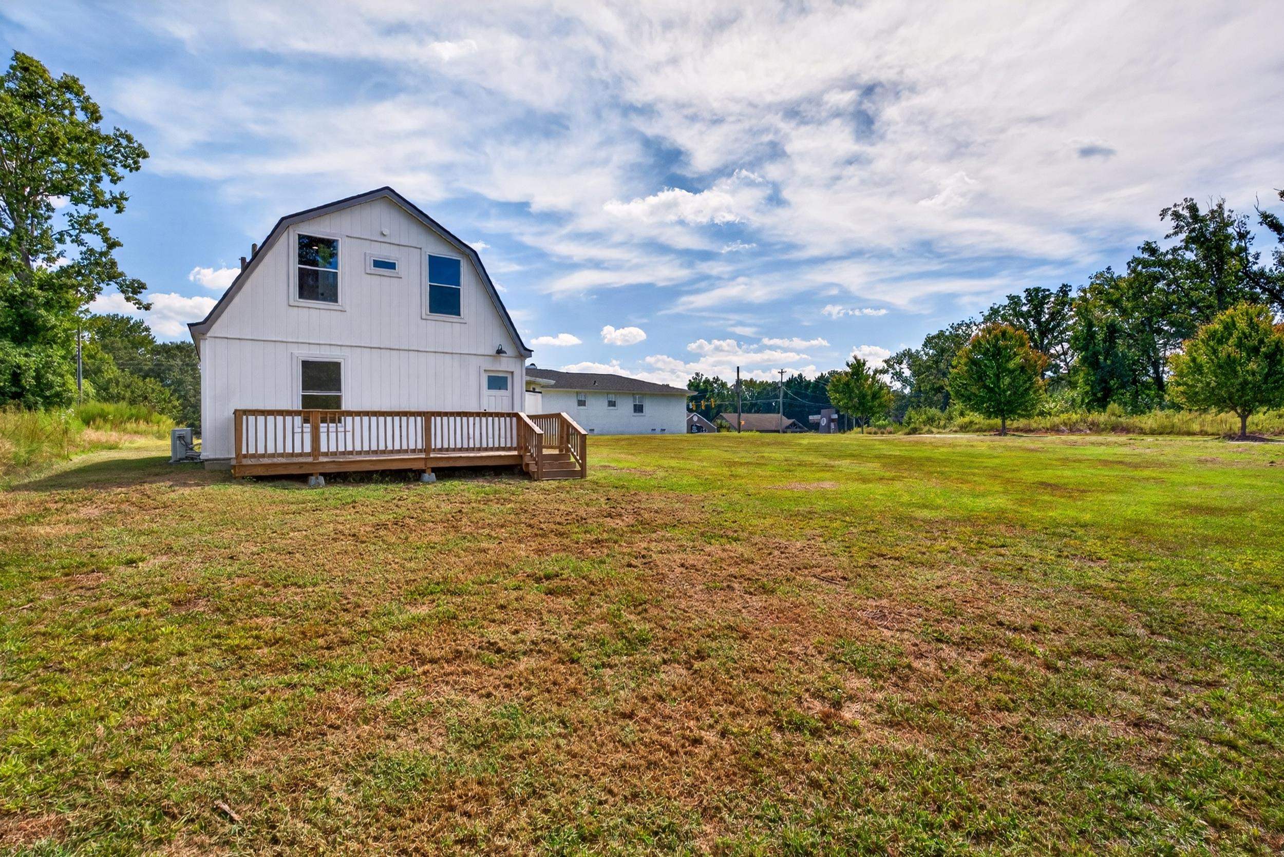 1586 Skylyn Drive Property Photo 27
