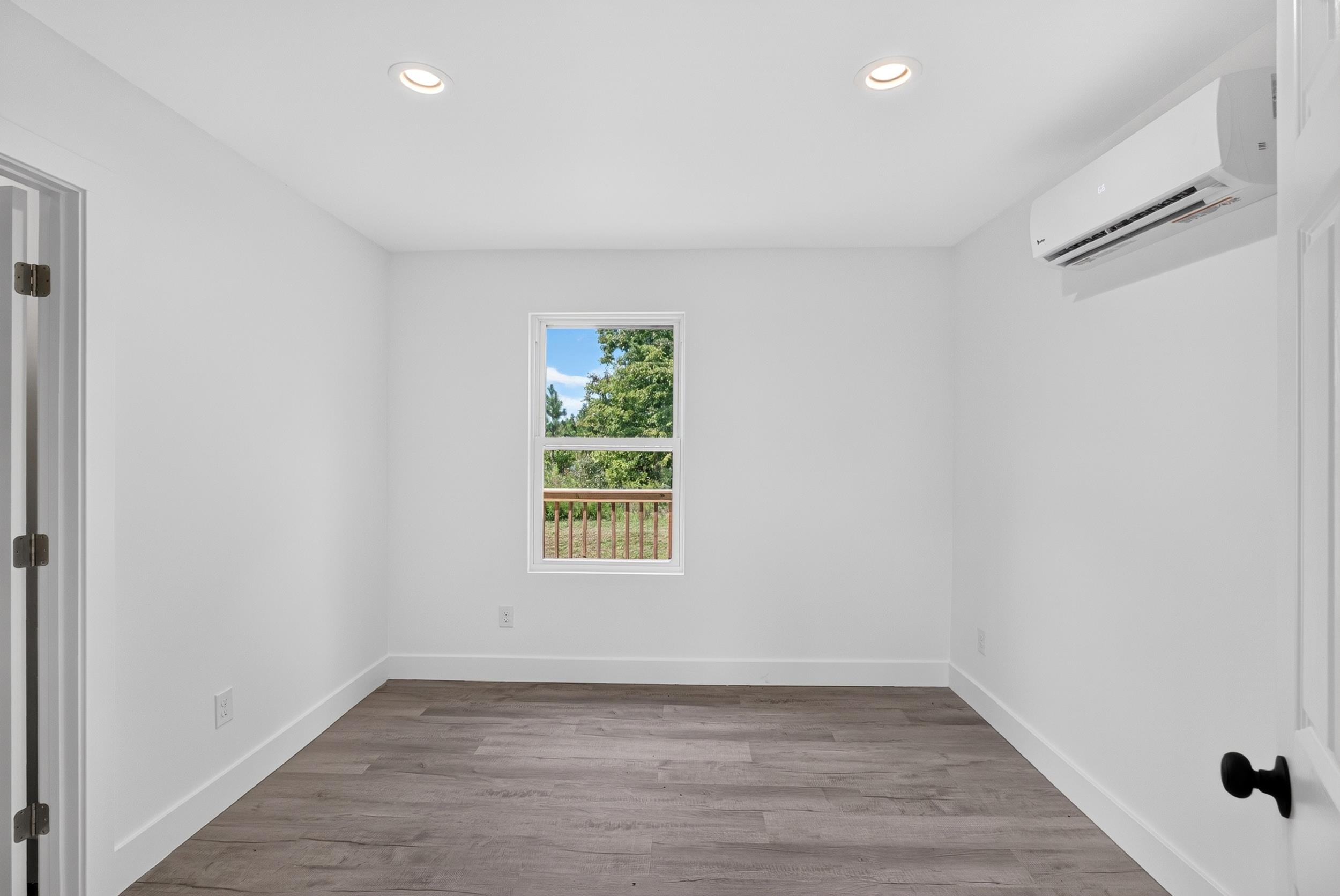 1586 Skylyn Drive Property Photo 32
