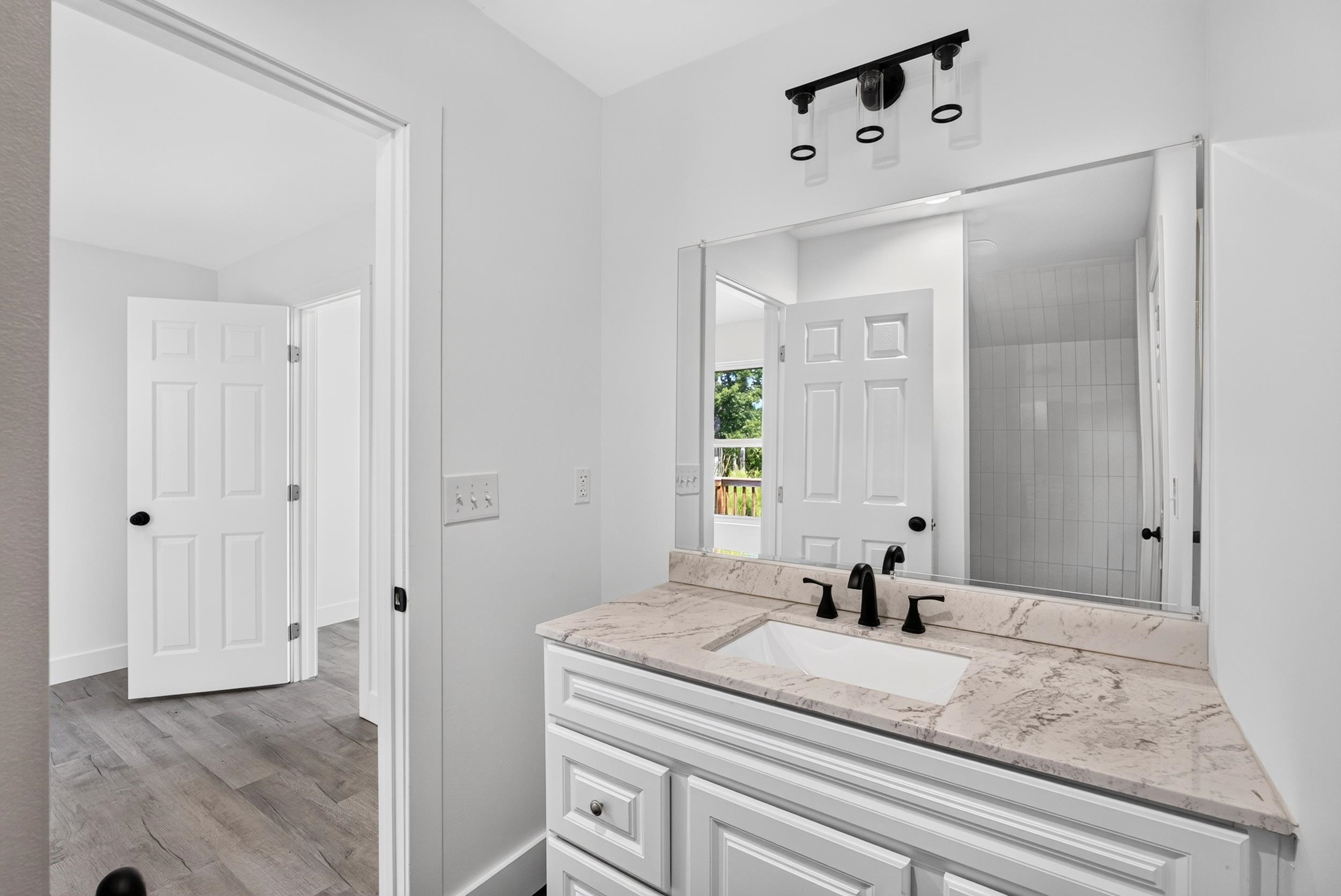 1586 Skylyn Drive Property Photo 35