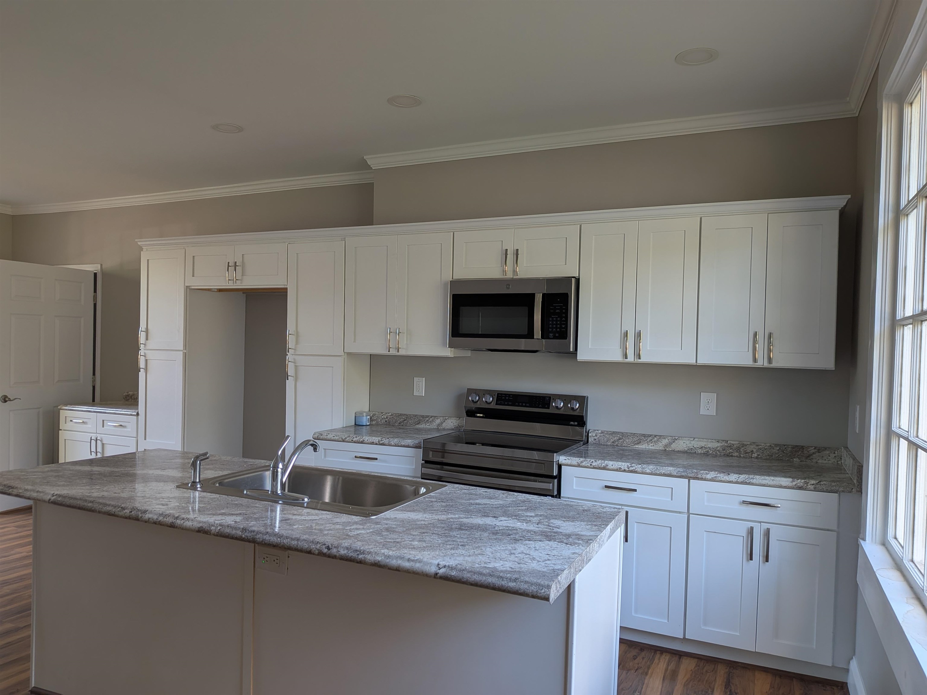 1110 Hayne Street Property Photo 11