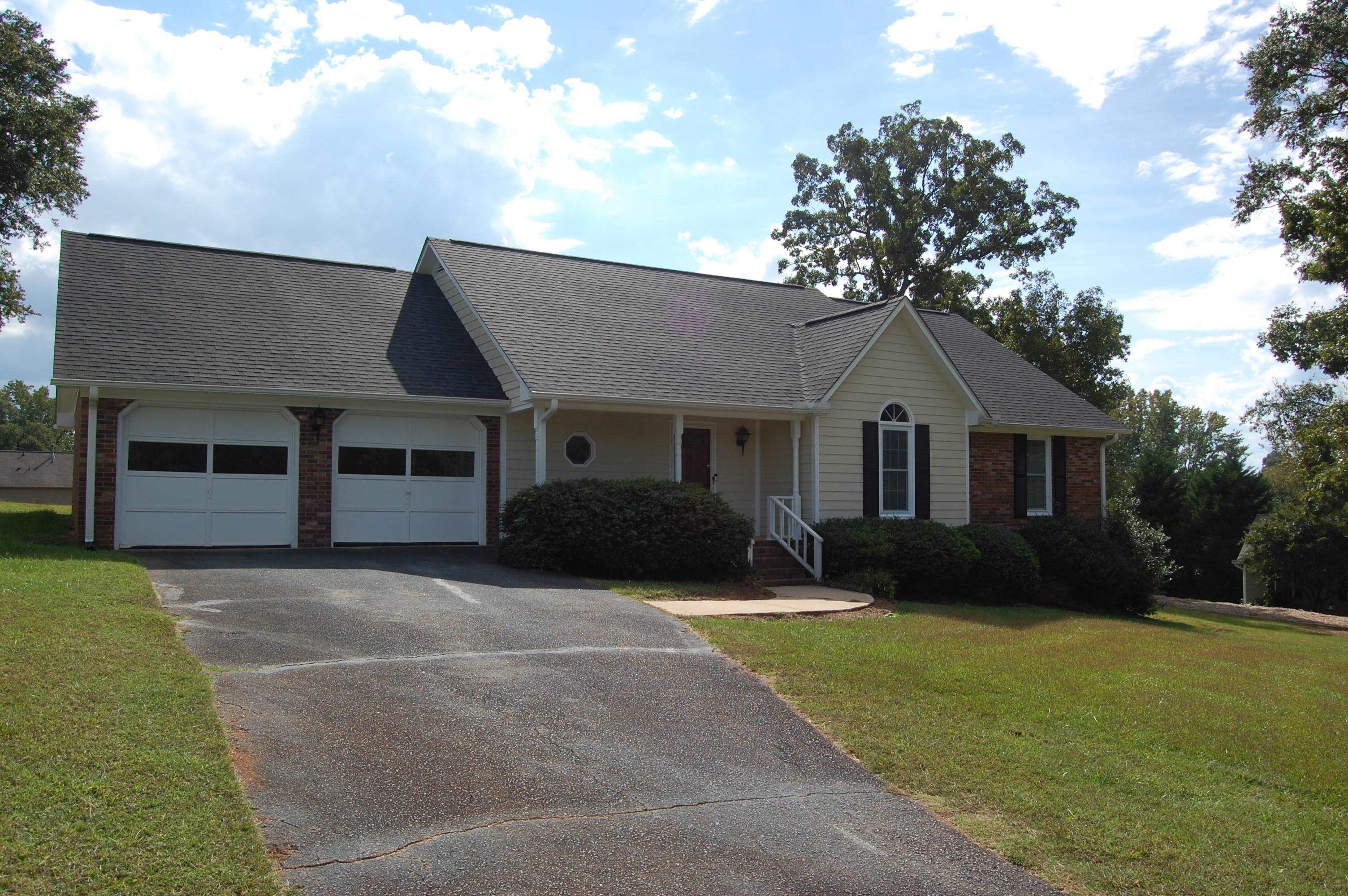 175 Parris Ridge Drive Property Photo 1