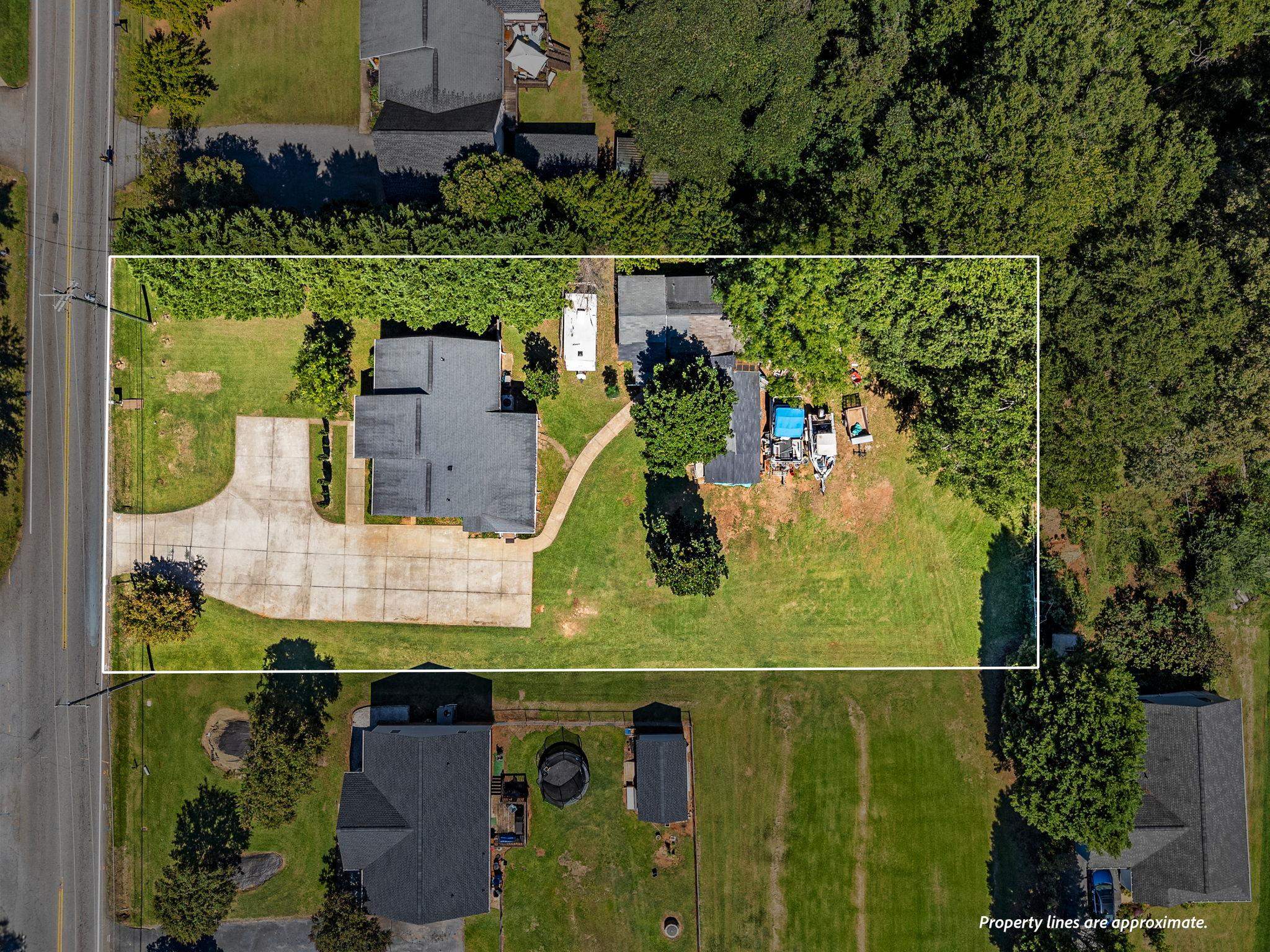 8378 Valley Falls Road Property Photo 3