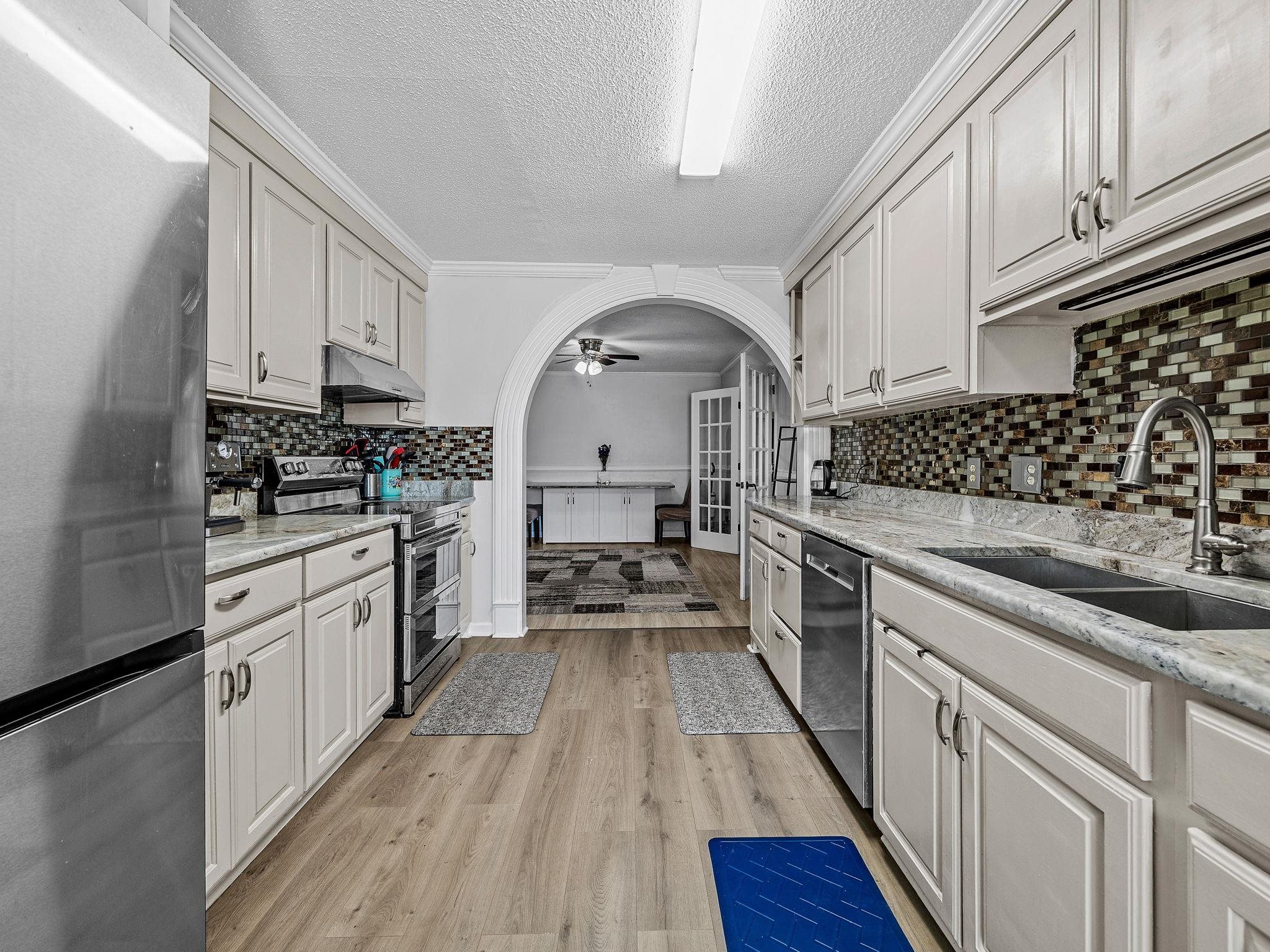 8378 Valley Falls Road Property Photo 7