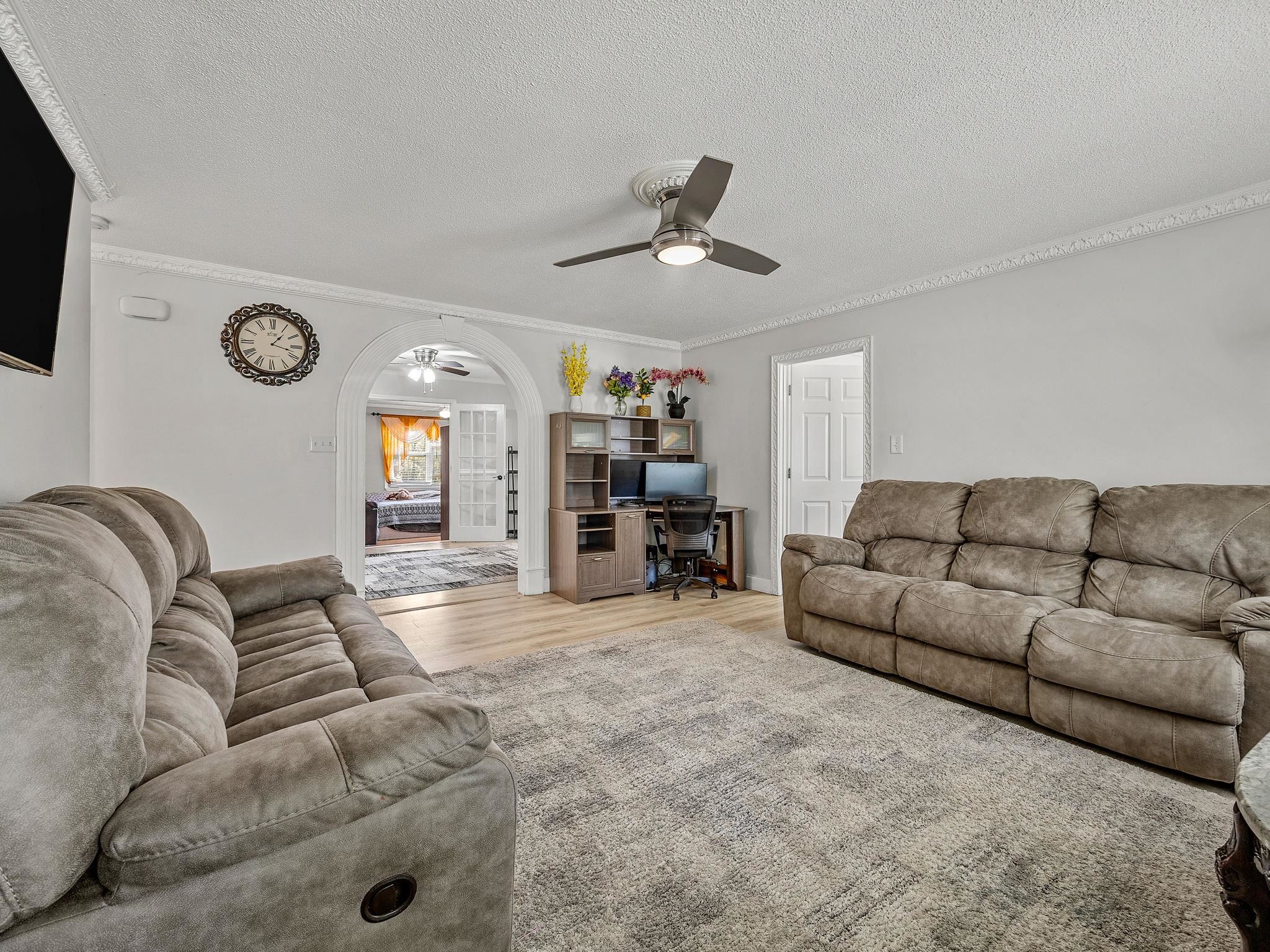 8378 Valley Falls Road Property Photo 10