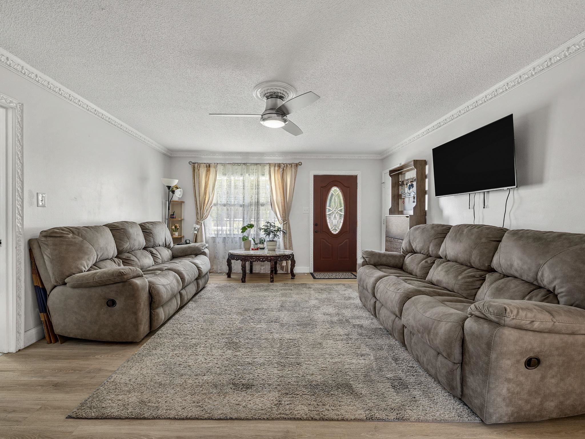 8378 Valley Falls Road Property Photo 11