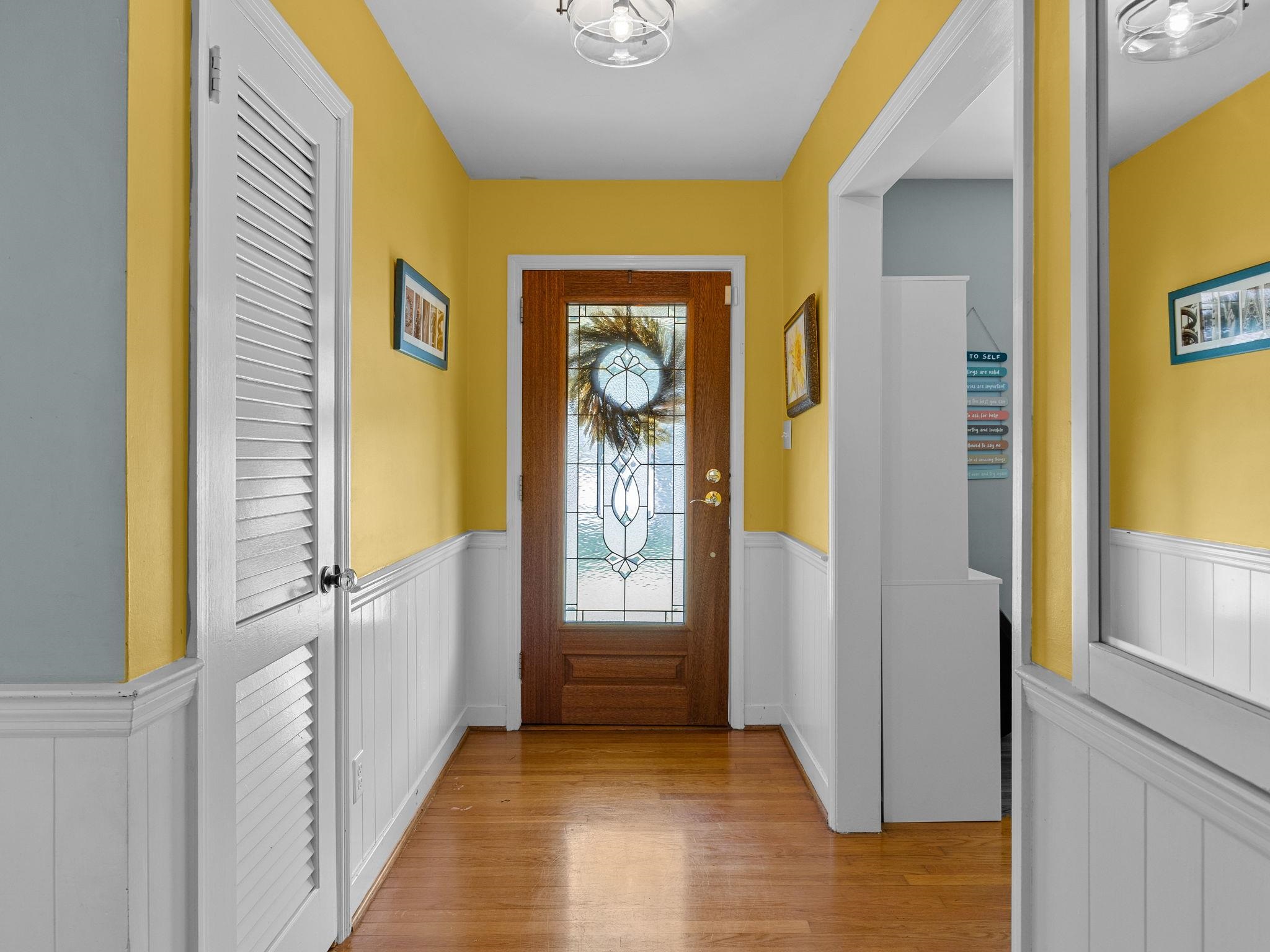 400 Lake Forest Drive Property Photo 7