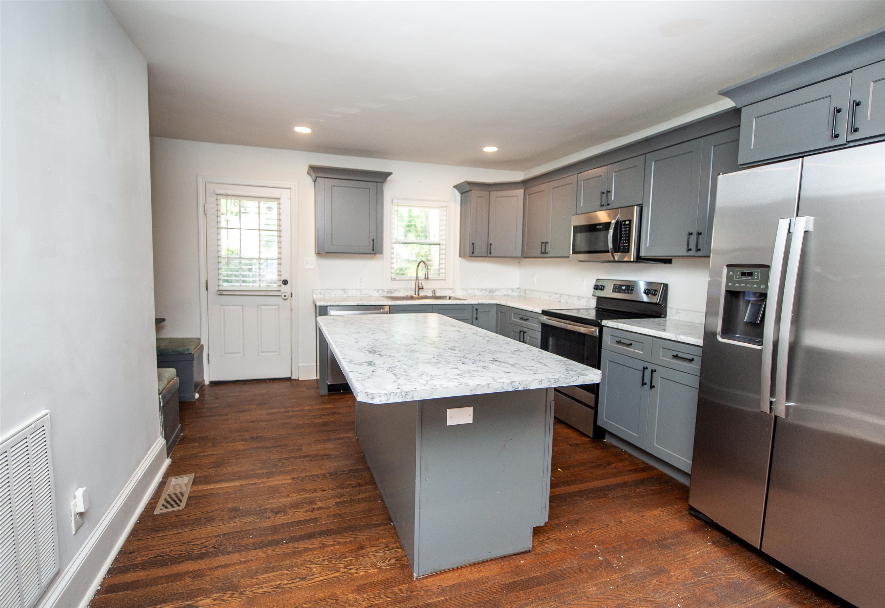 264 Fairforest Road Property Photo 8