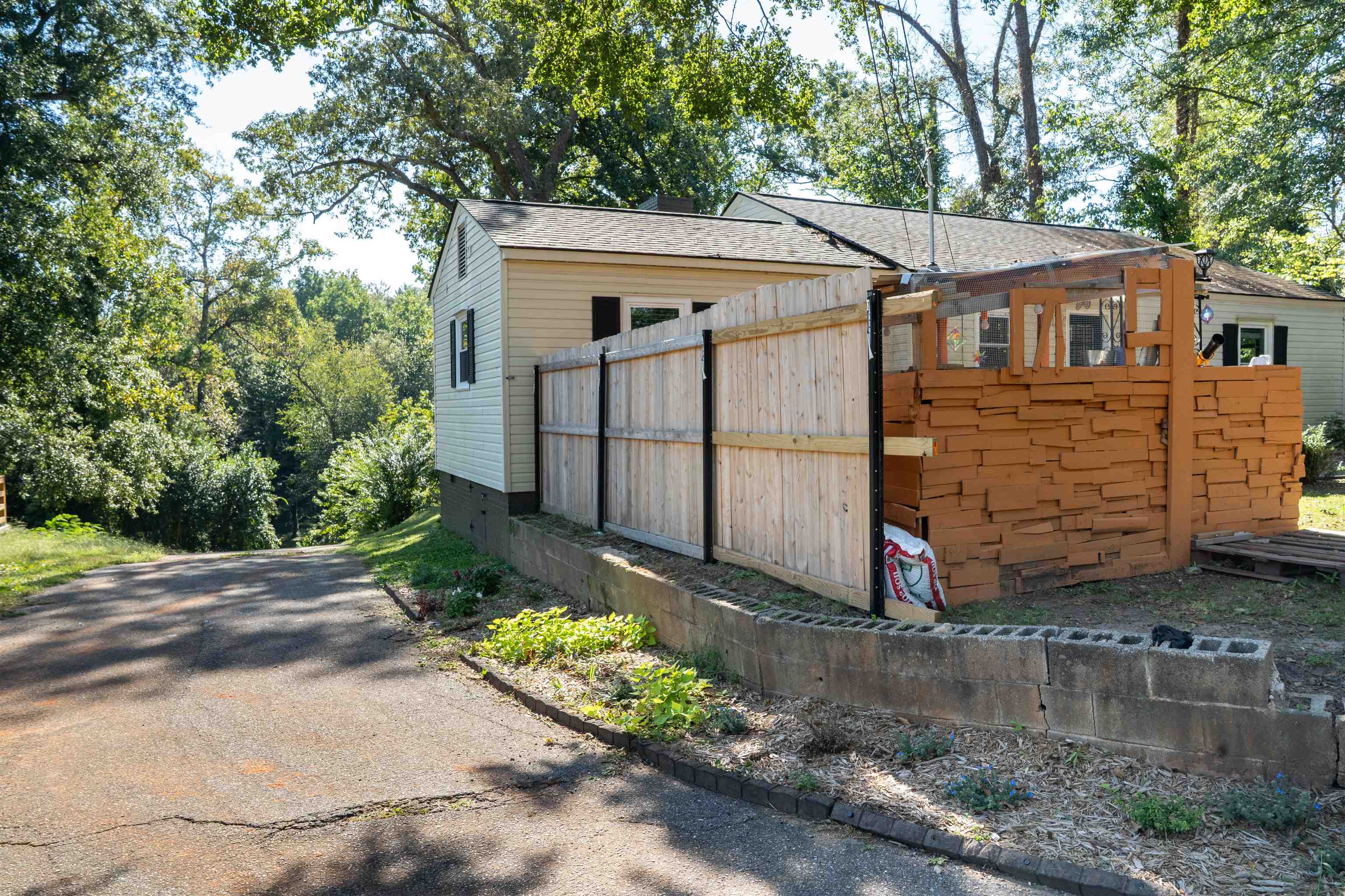 264 Fairforest Road Property Photo 28