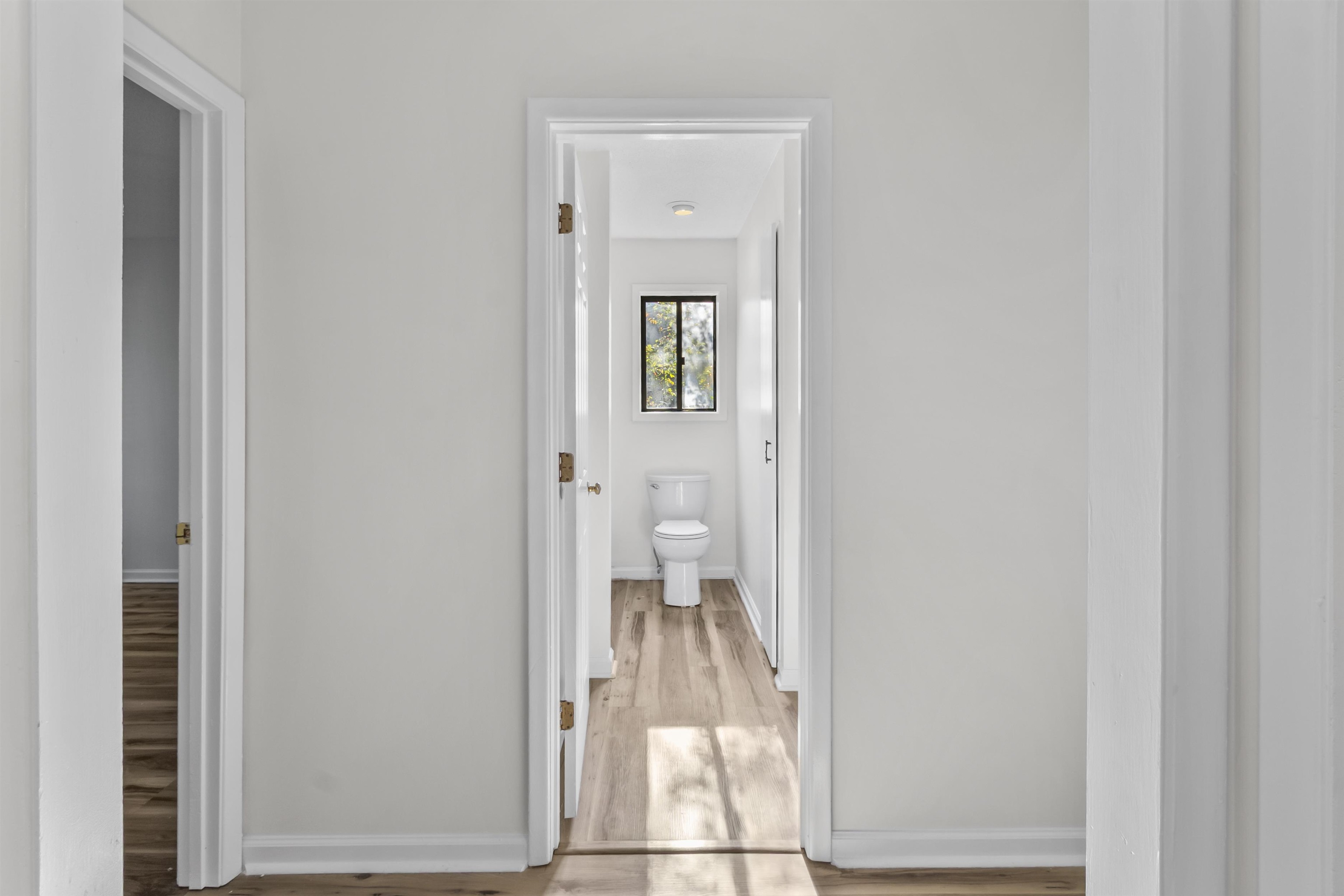 1404 Winding Way Property Photo 15