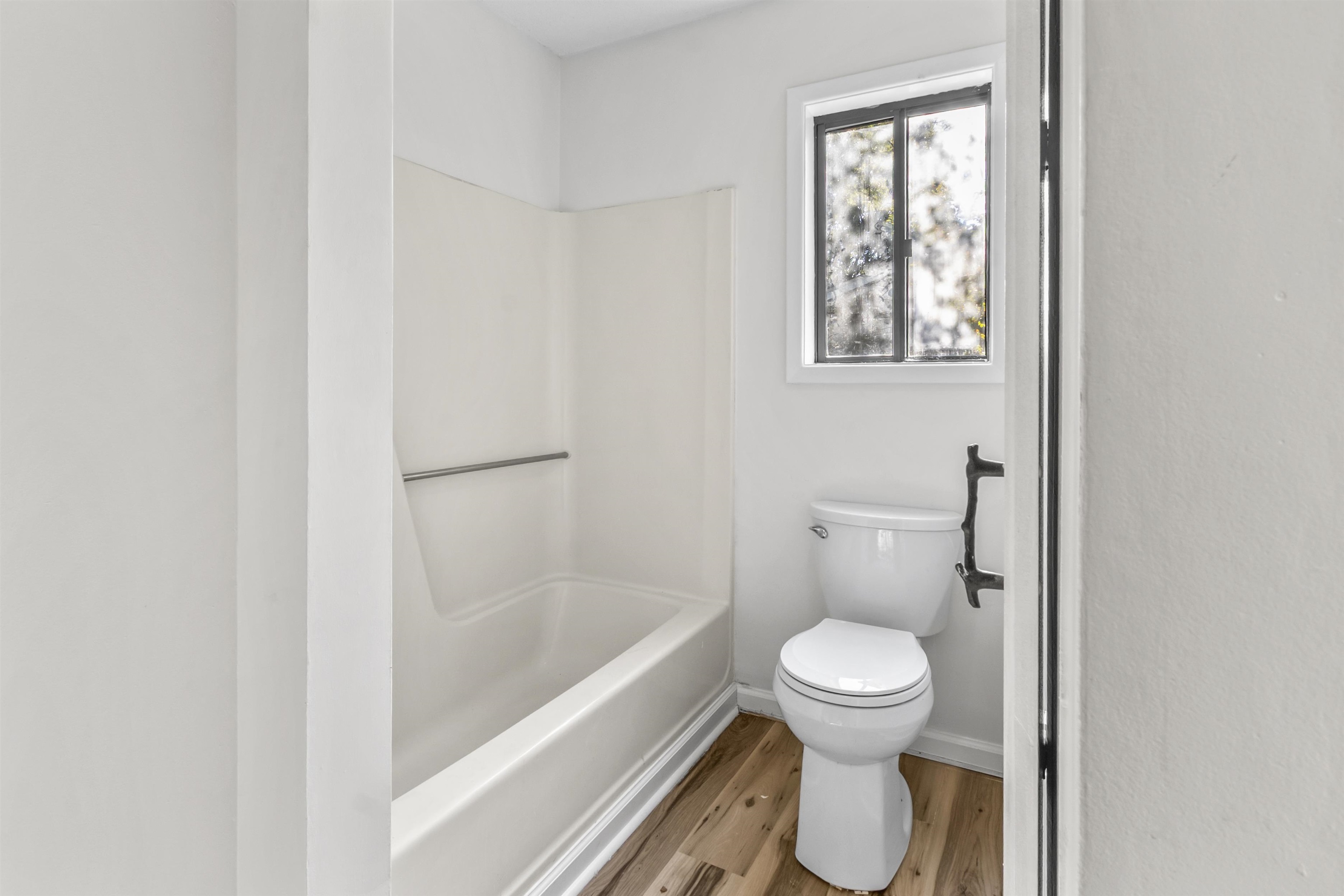 1404 Winding Way Property Photo 23