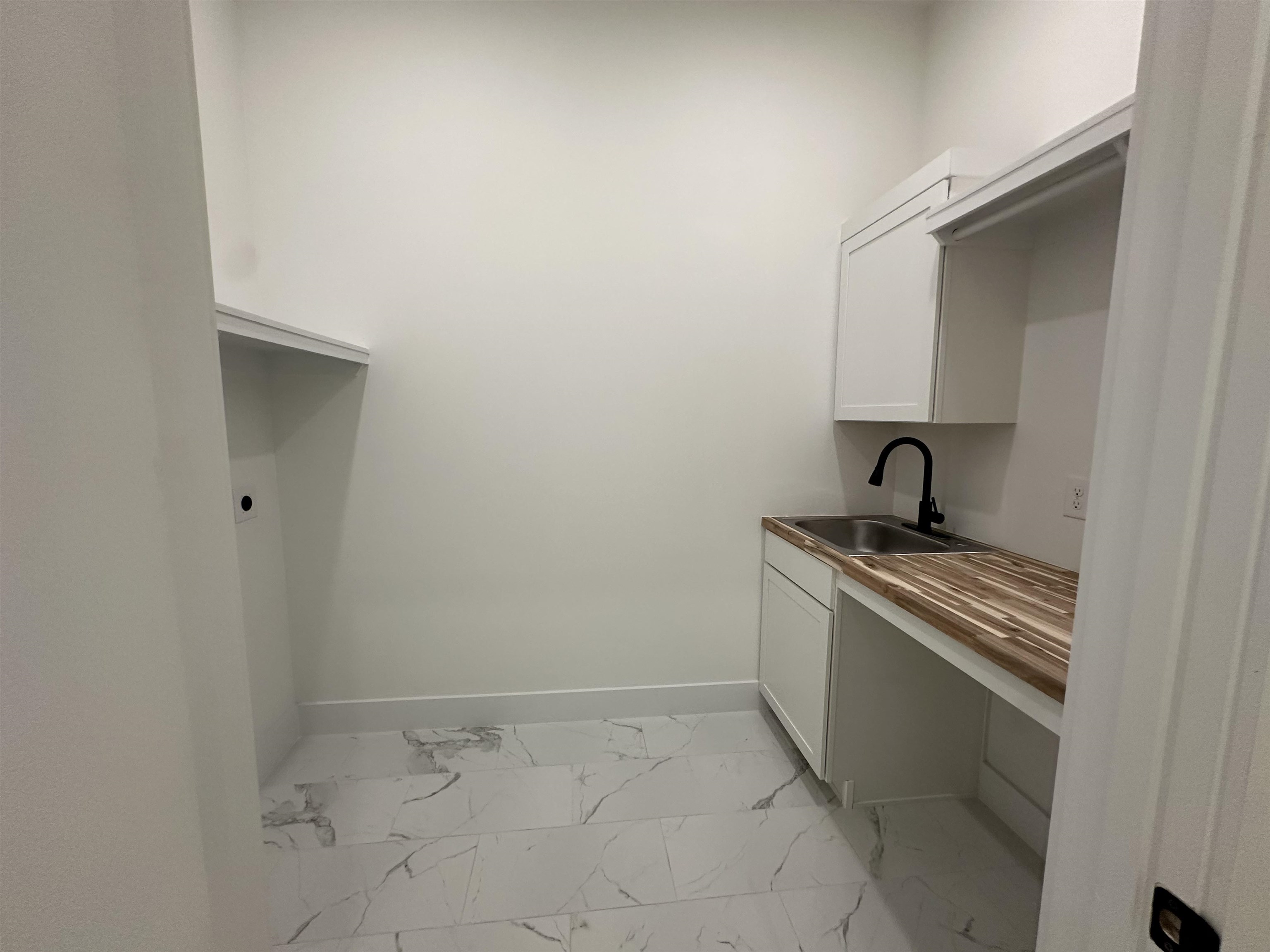 146 Saxon Drive Property Photo 14