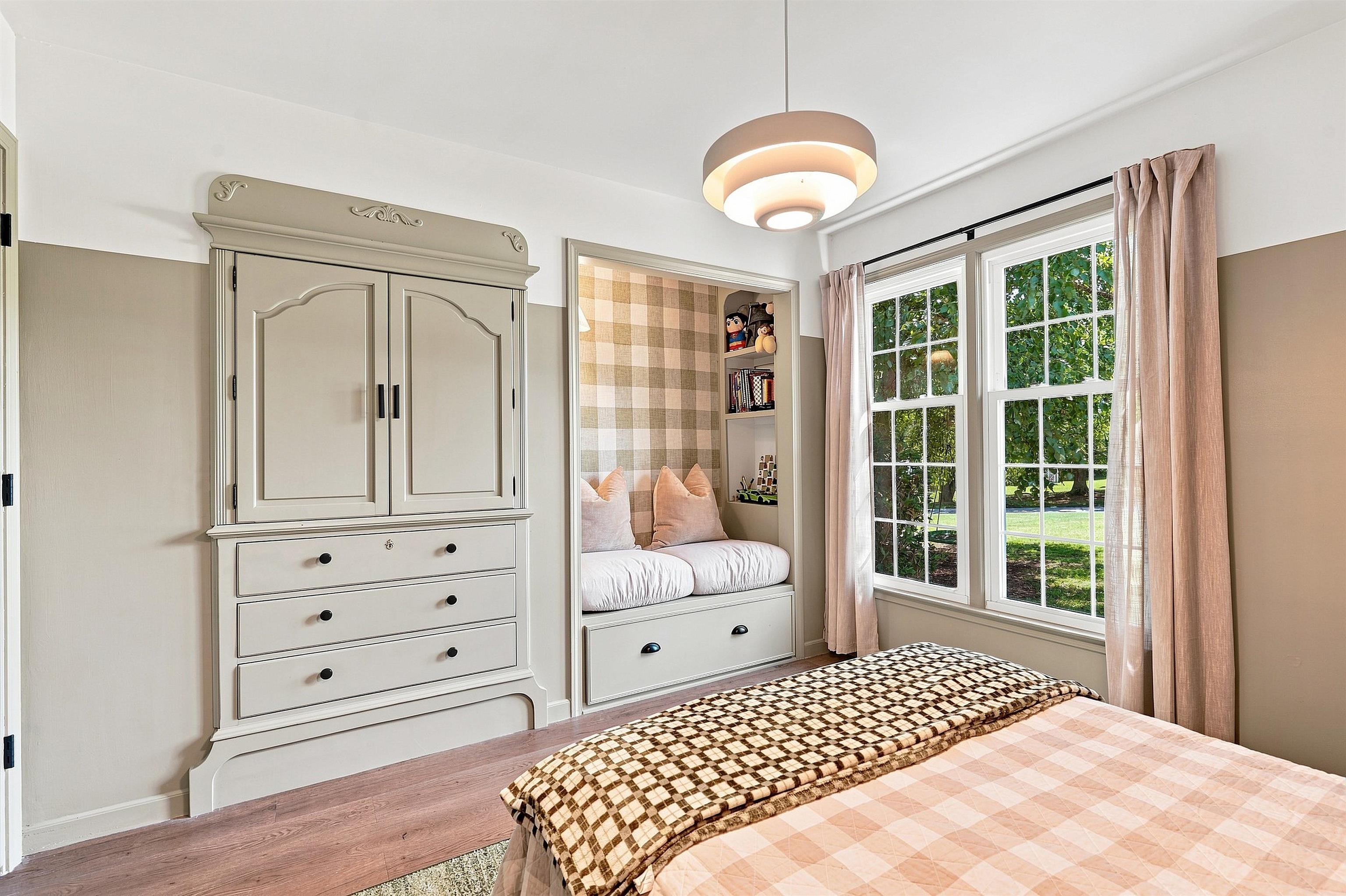 109 Stonehenge Court Property Photo 23