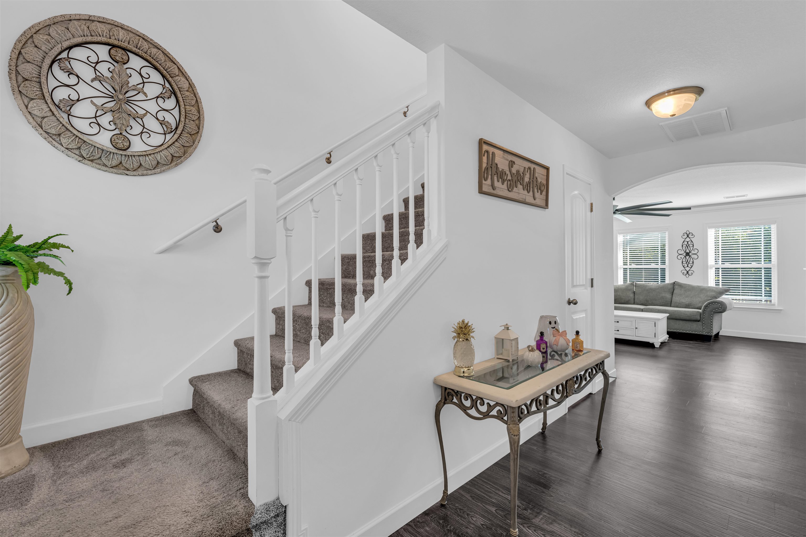 547 Foster Place Property Photo 16