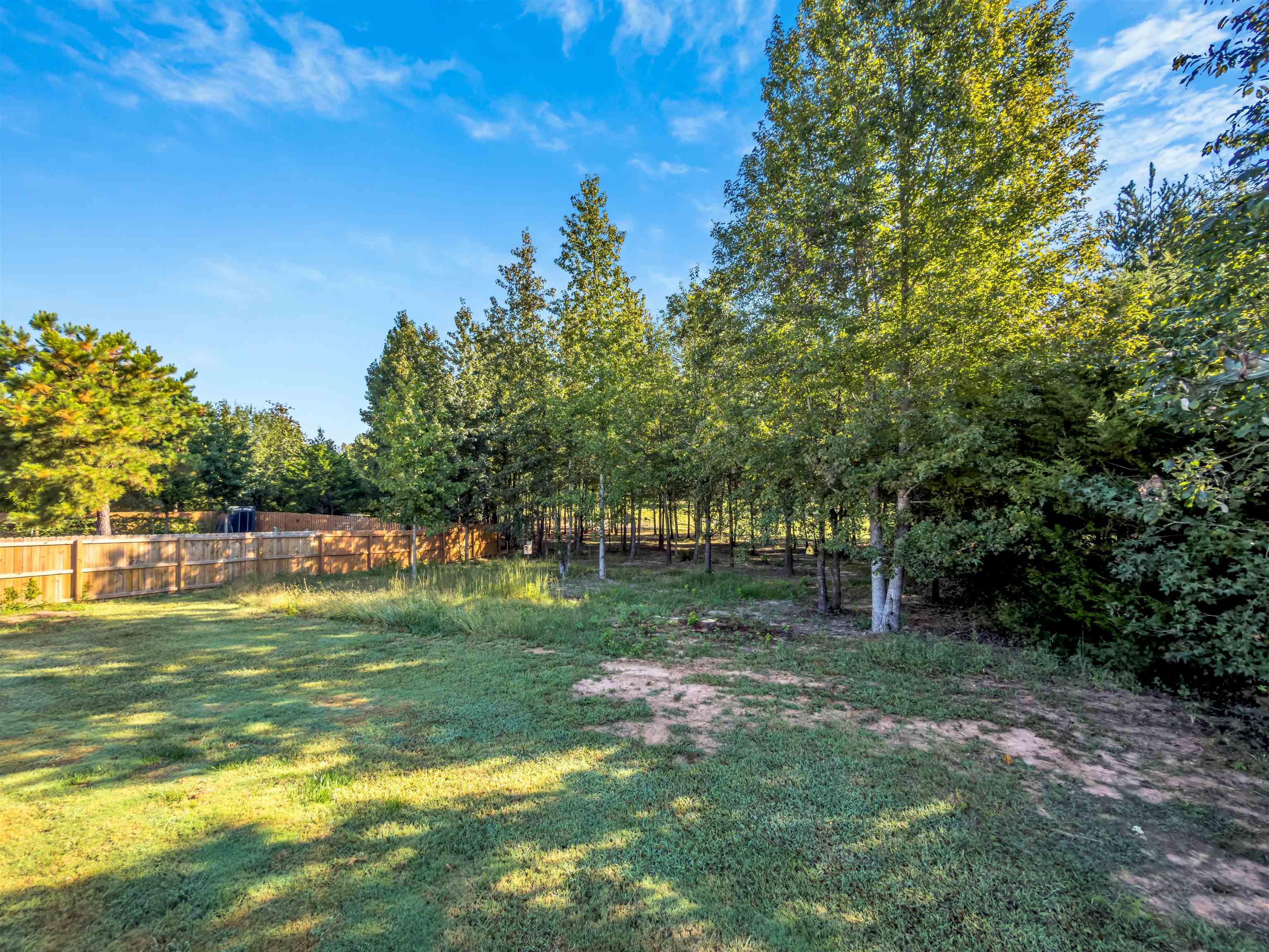 547 Foster Place Property Photo 24