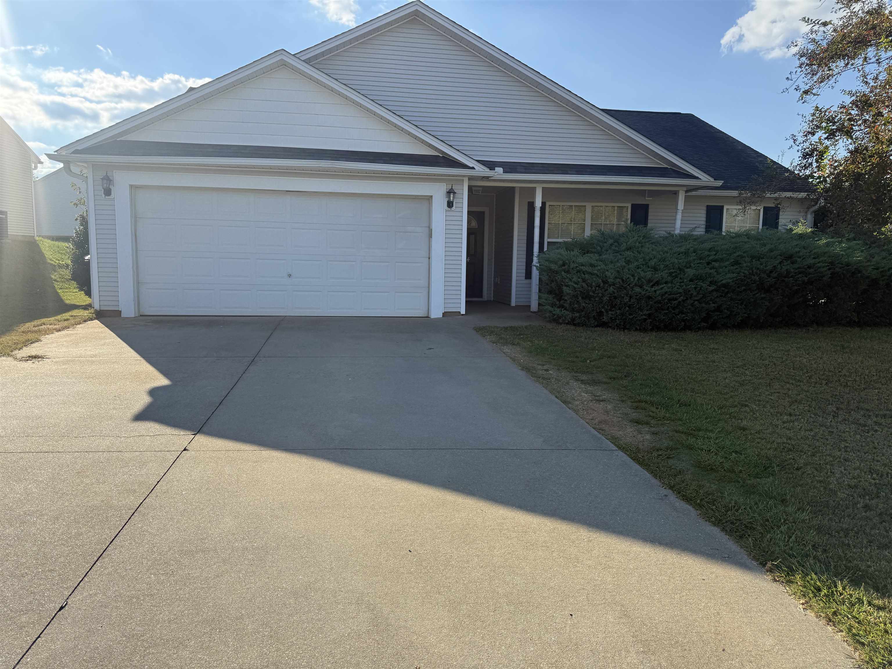 324 Lockport Way Property Photo 1
