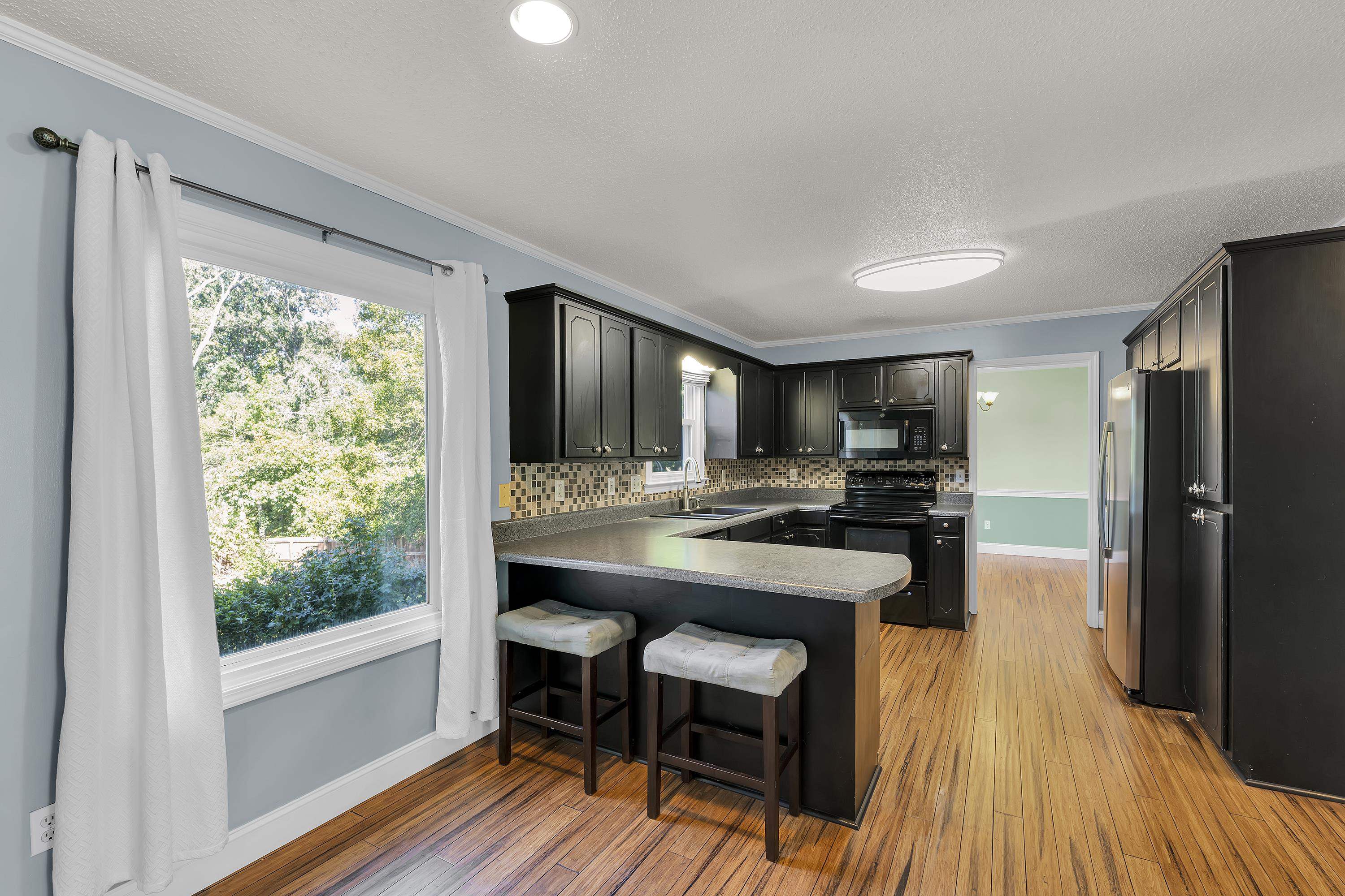438 Maplecroft Street Property Photo 6