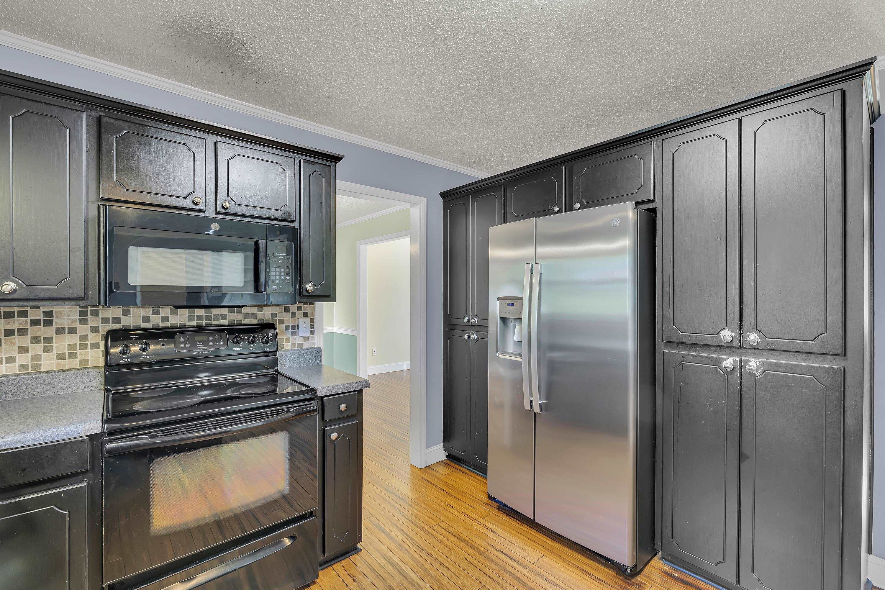 438 Maplecroft Street Property Photo 8