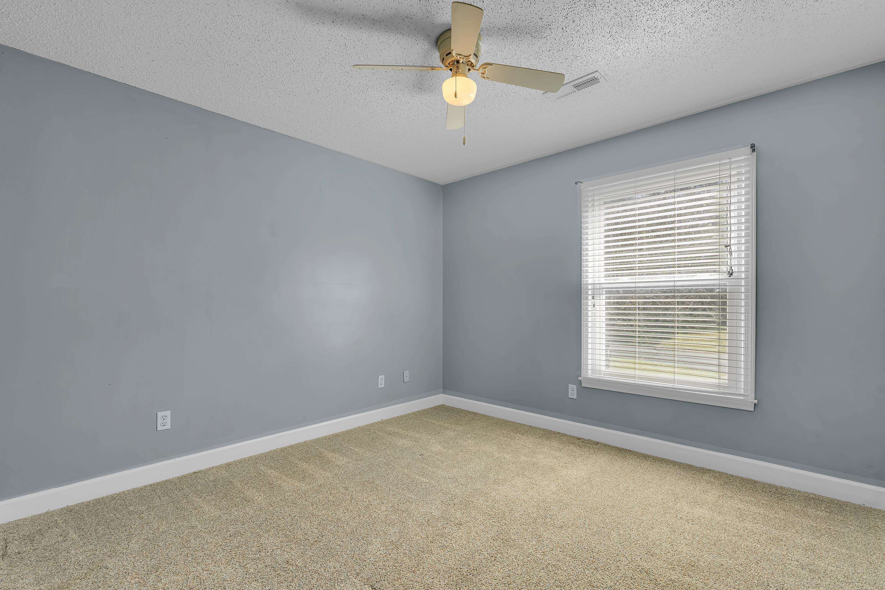 438 Maplecroft Street Property Photo 17