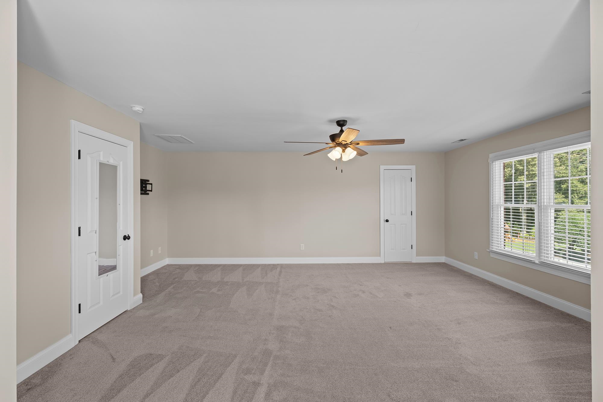 509 Wentworth Farm Circle Property Photo 13