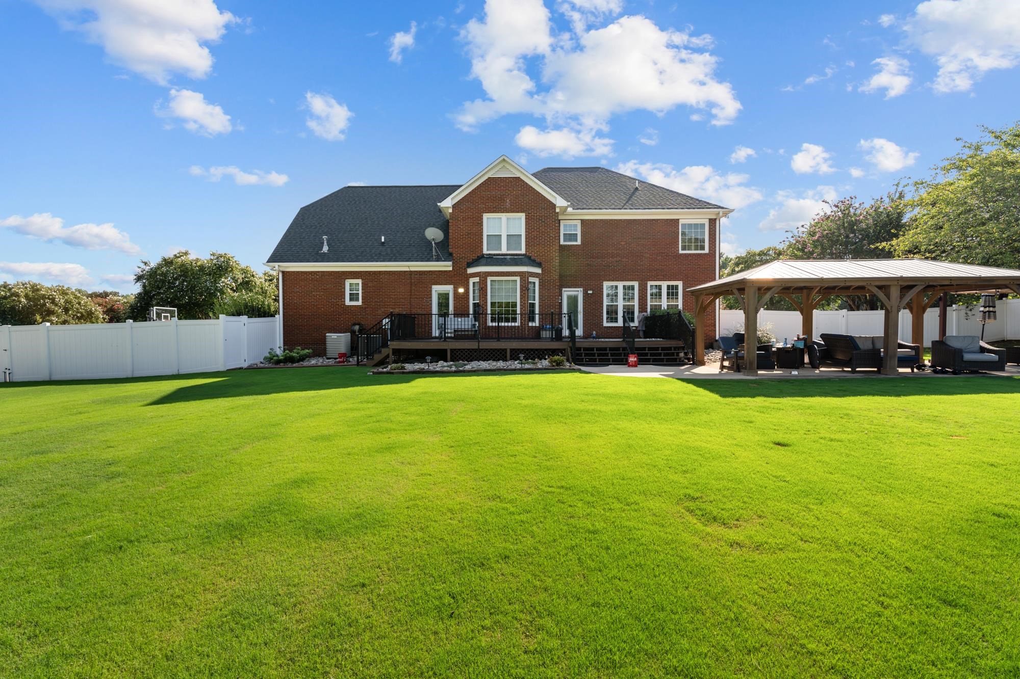 509 Wentworth Farm Circle Property Photo 35