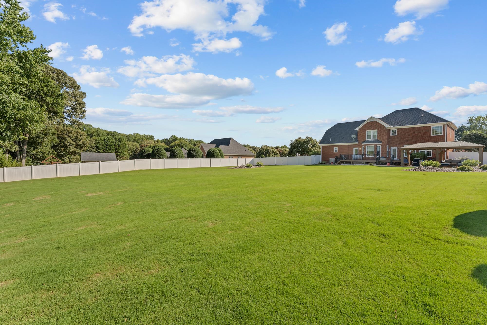 509 Wentworth Farm Circle Property Photo 45