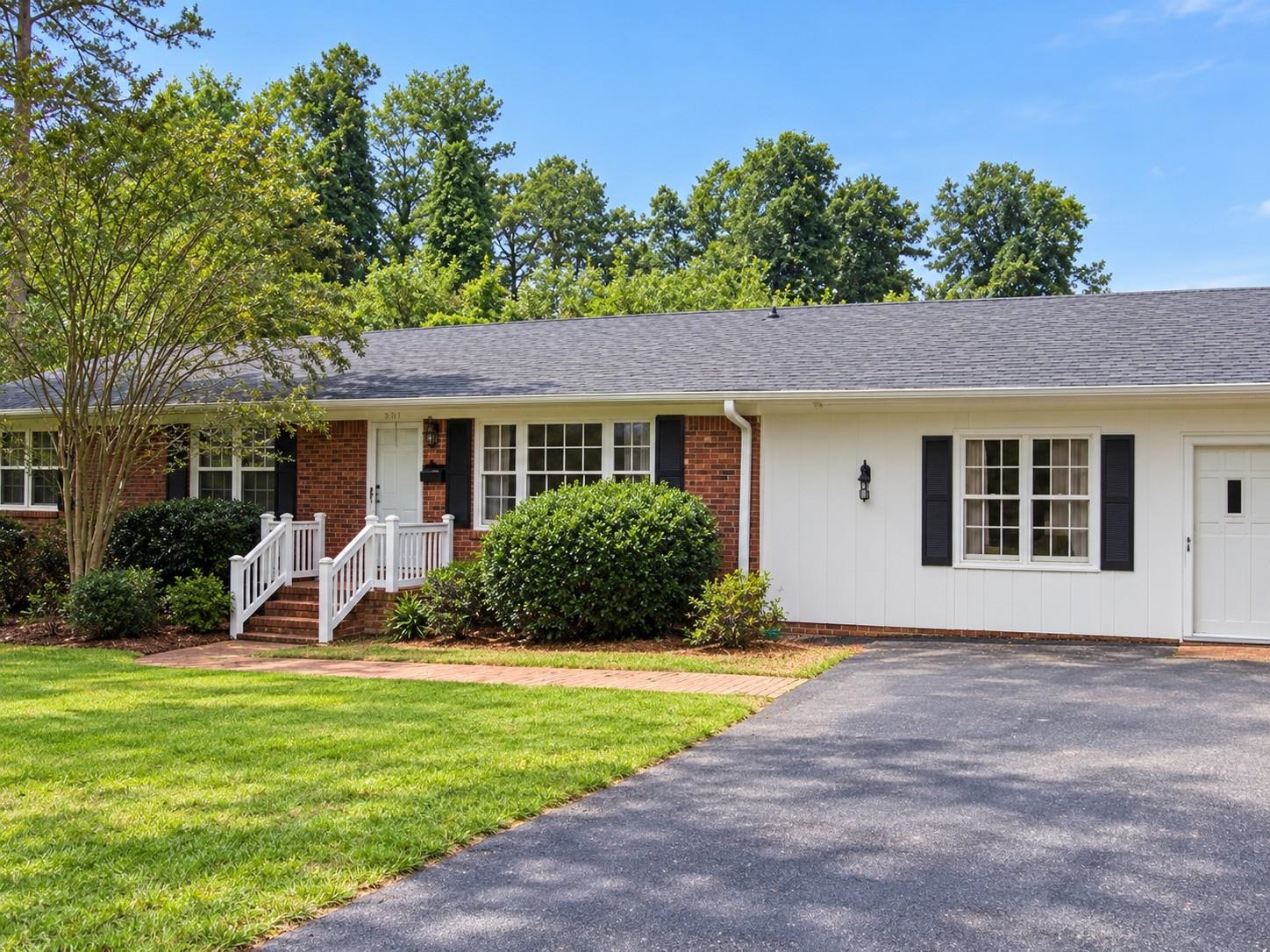 2068 Washington Road Property Photo 1
