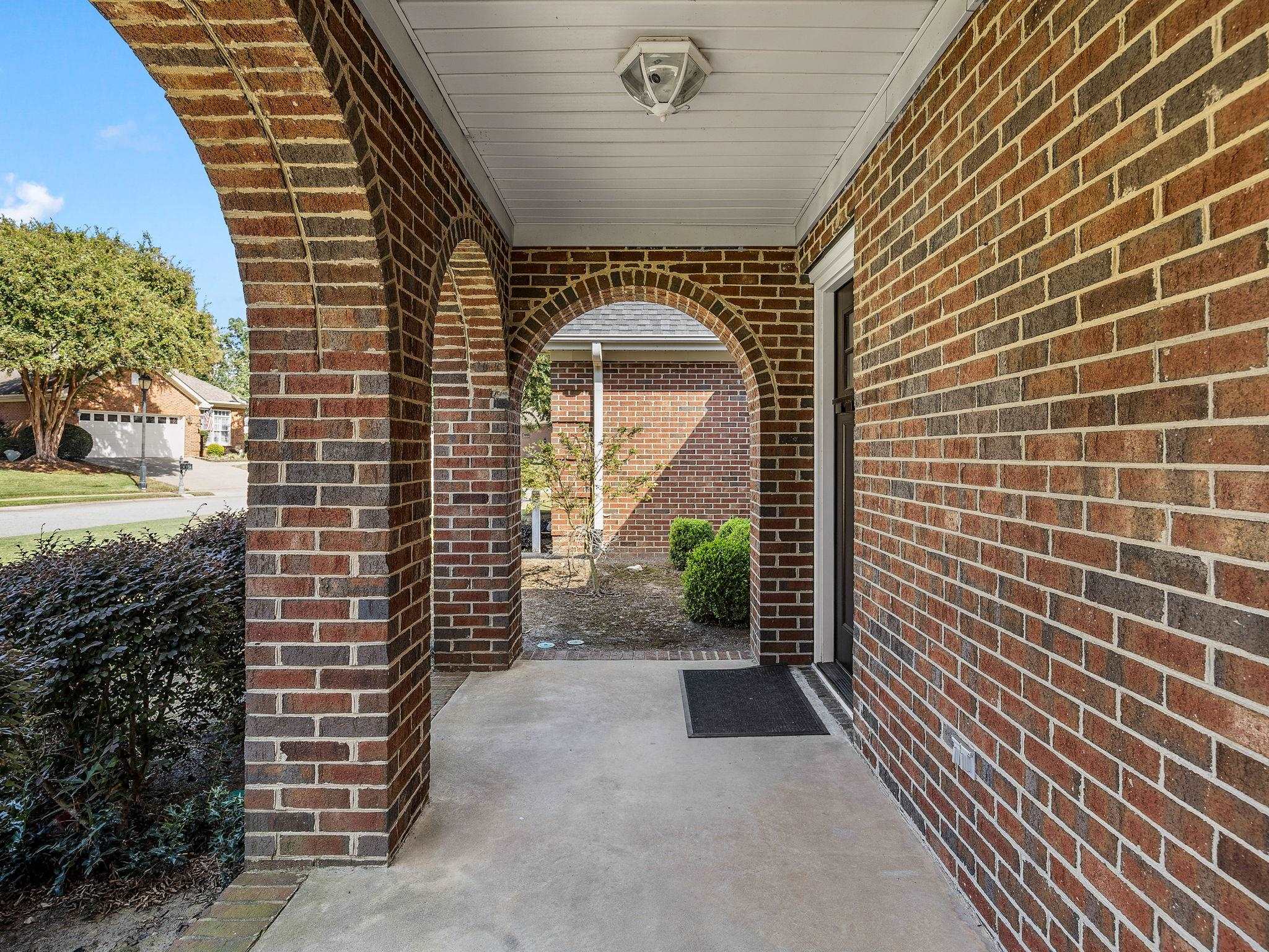 101 Banbury Circle Property Photo 6