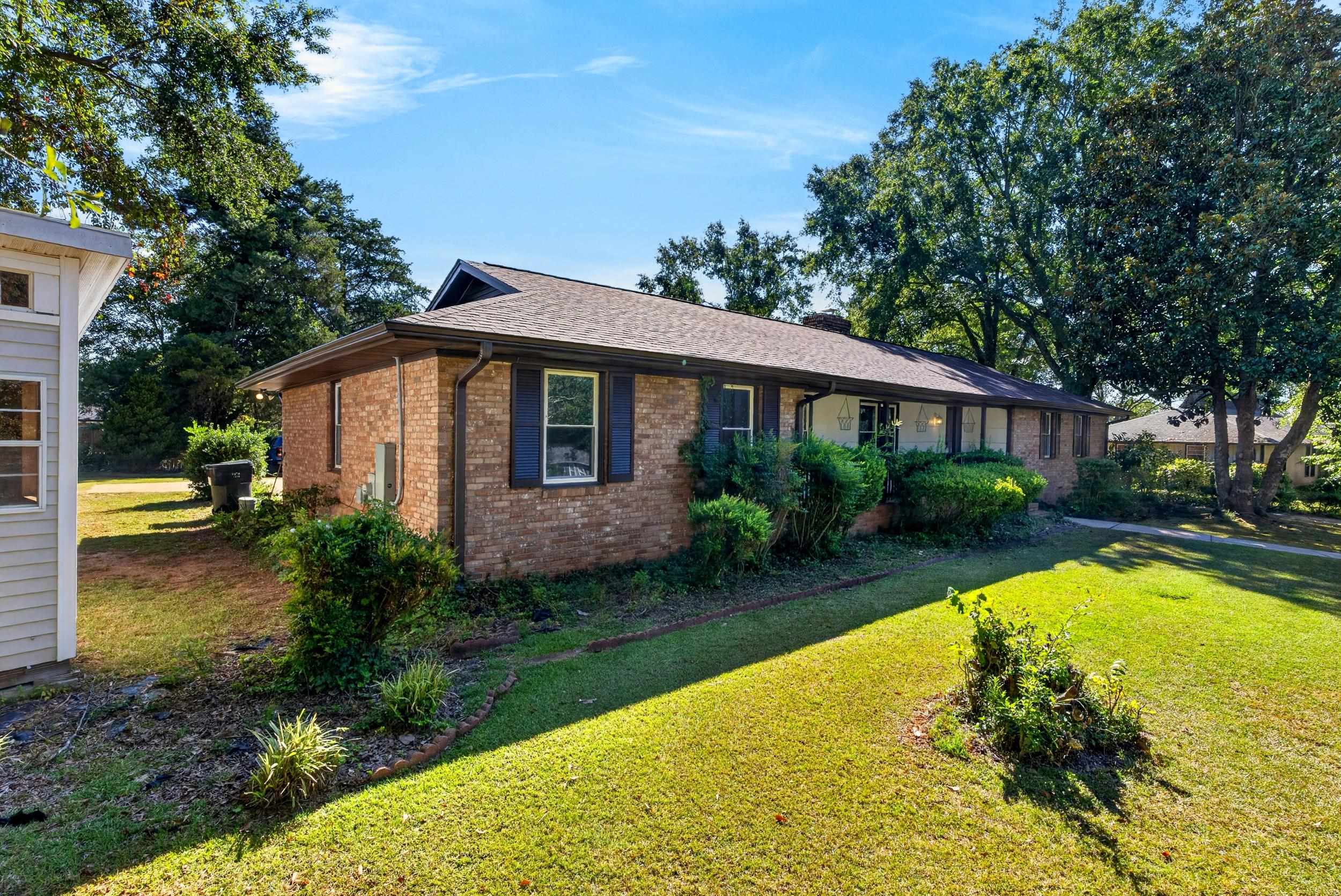 104 Lakecrest Drive Property Photo 35