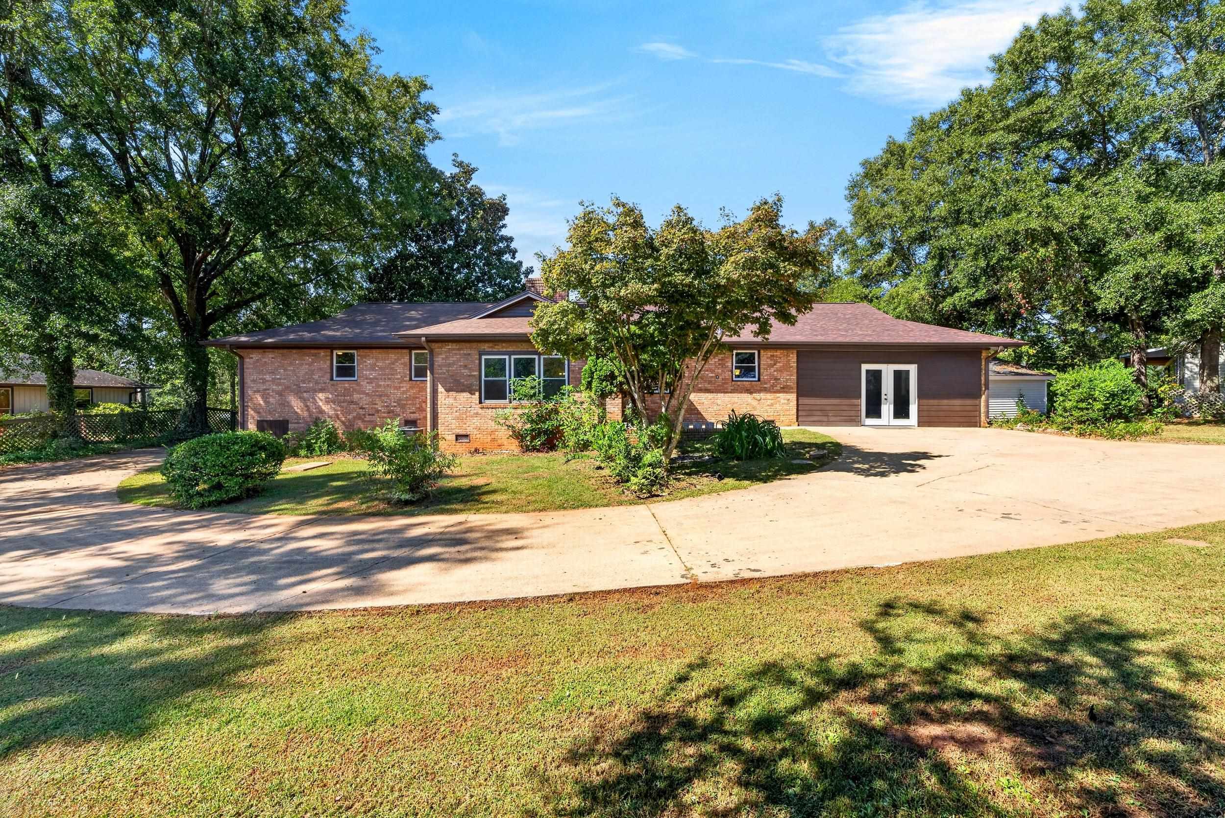 104 Lakecrest Drive Property Photo 48
