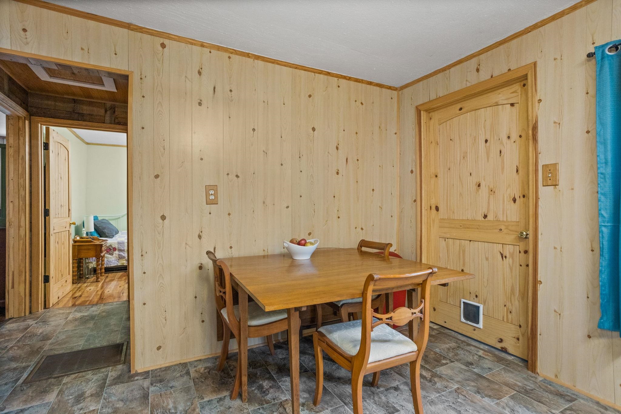 10 Hollywood Street Property Photo 9