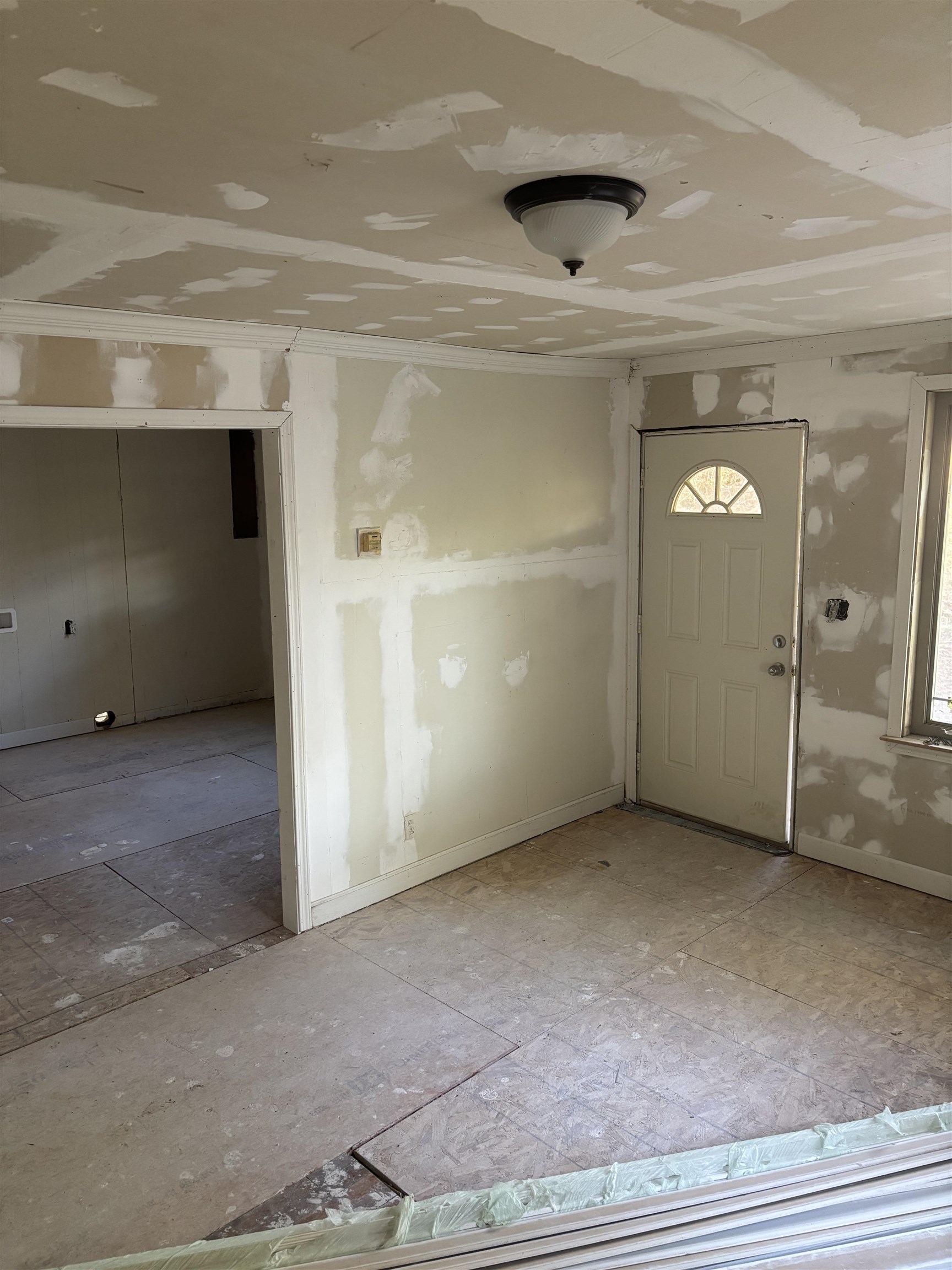 713 W Georgia Street Property Photo 5