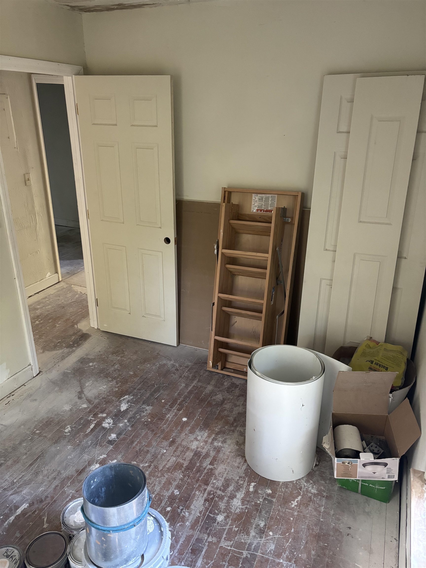 713 W Georgia Street Property Photo 17