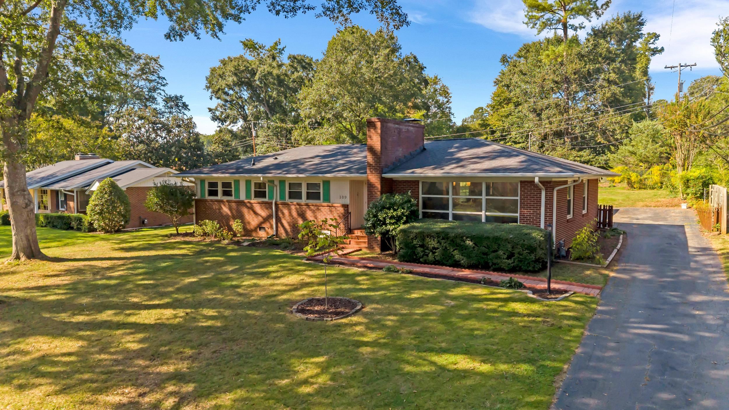 109 Monroe Road Property Photo 1