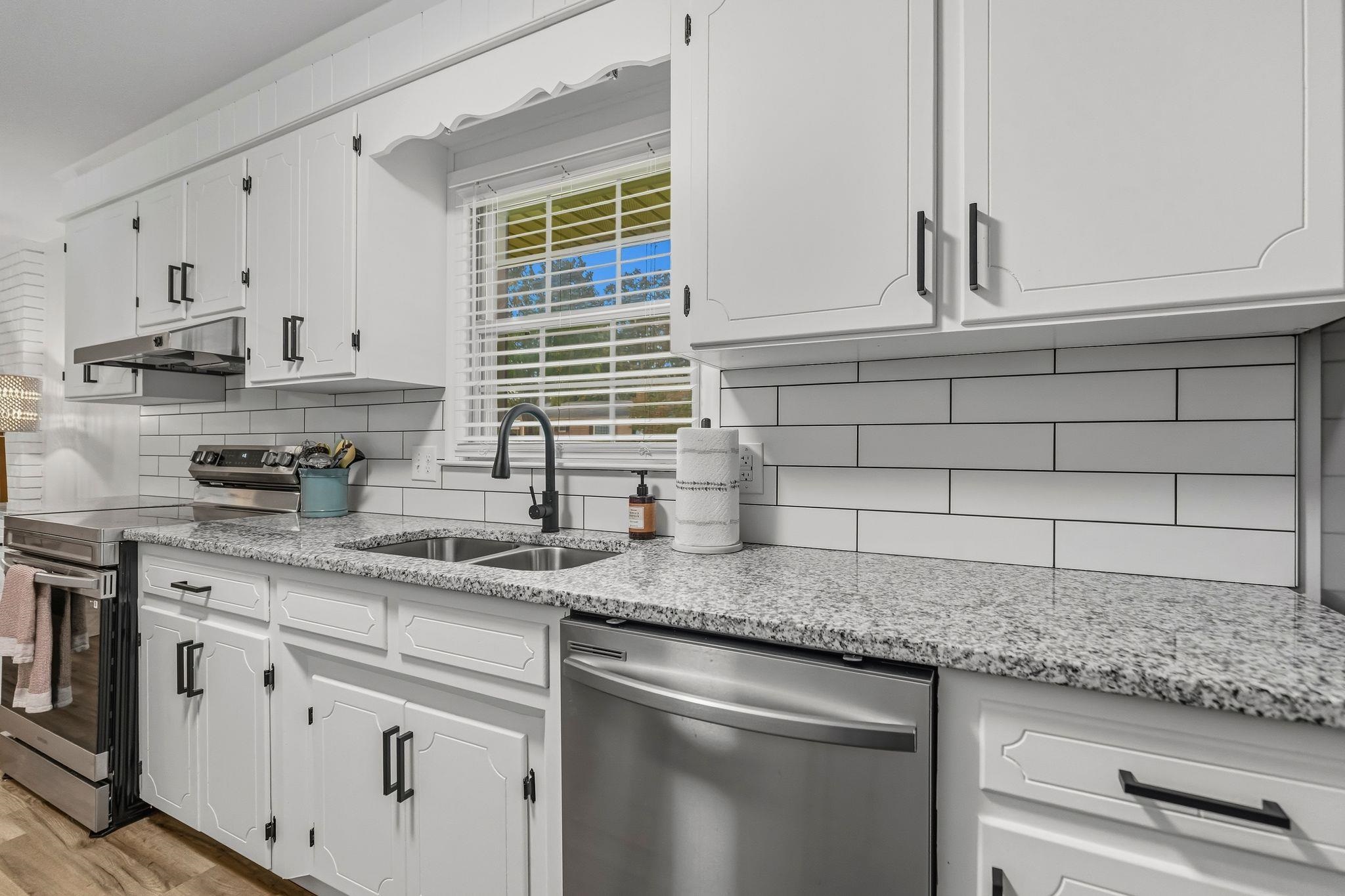 110 Scenic Circle Property Photo 4