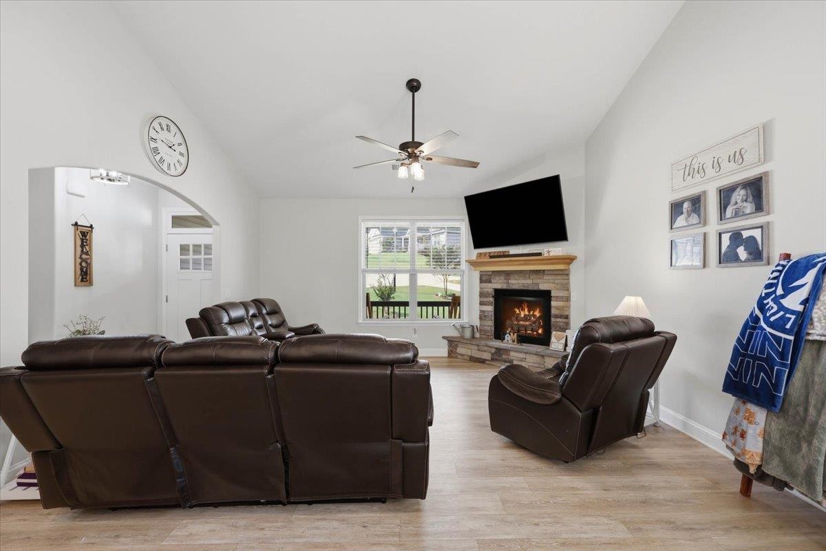624 Forden Drive Property Photo 9
