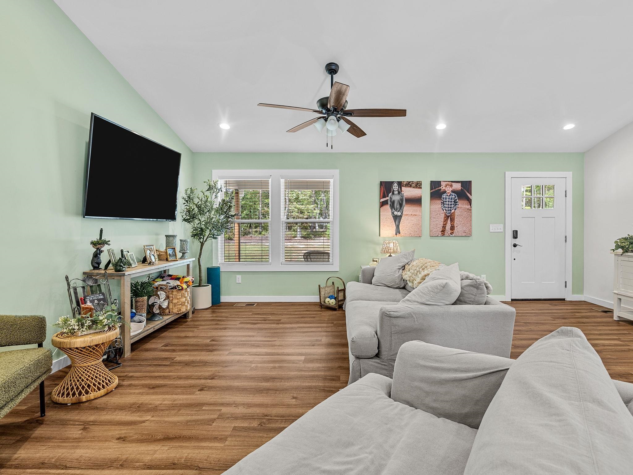 360 Greenwood Road Property Photo 10