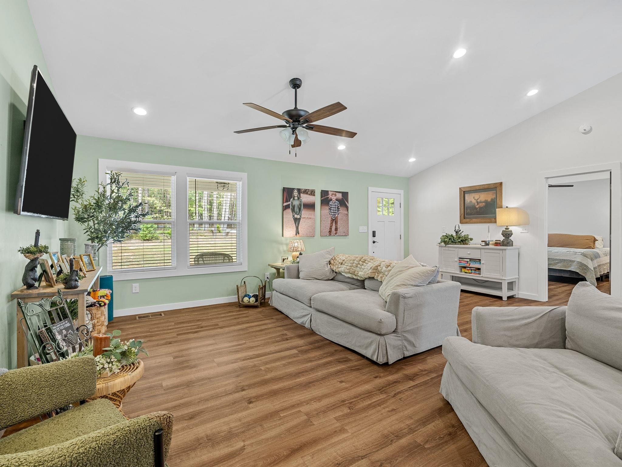 360 Greenwood Road Property Photo 11