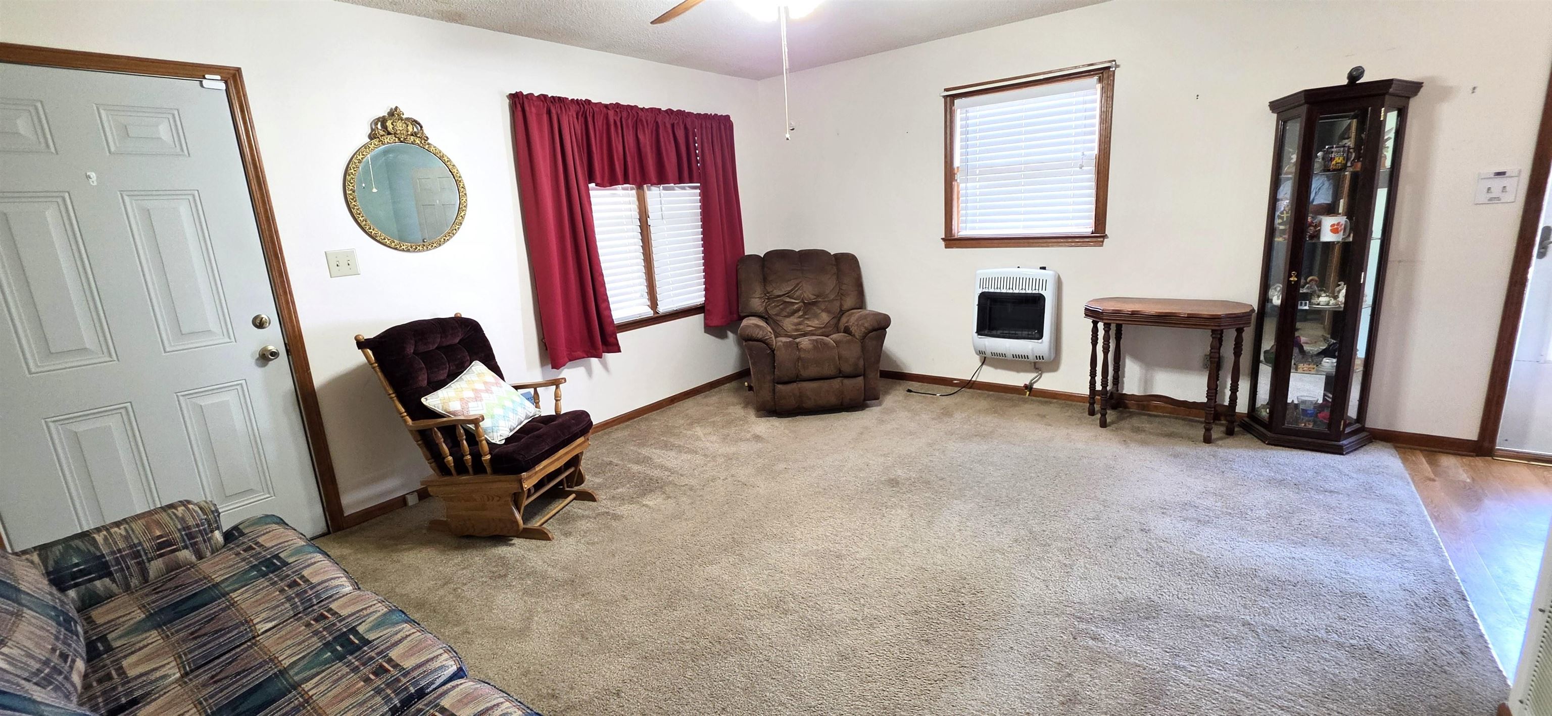 106 Rushmore Dr. Property Photo 3