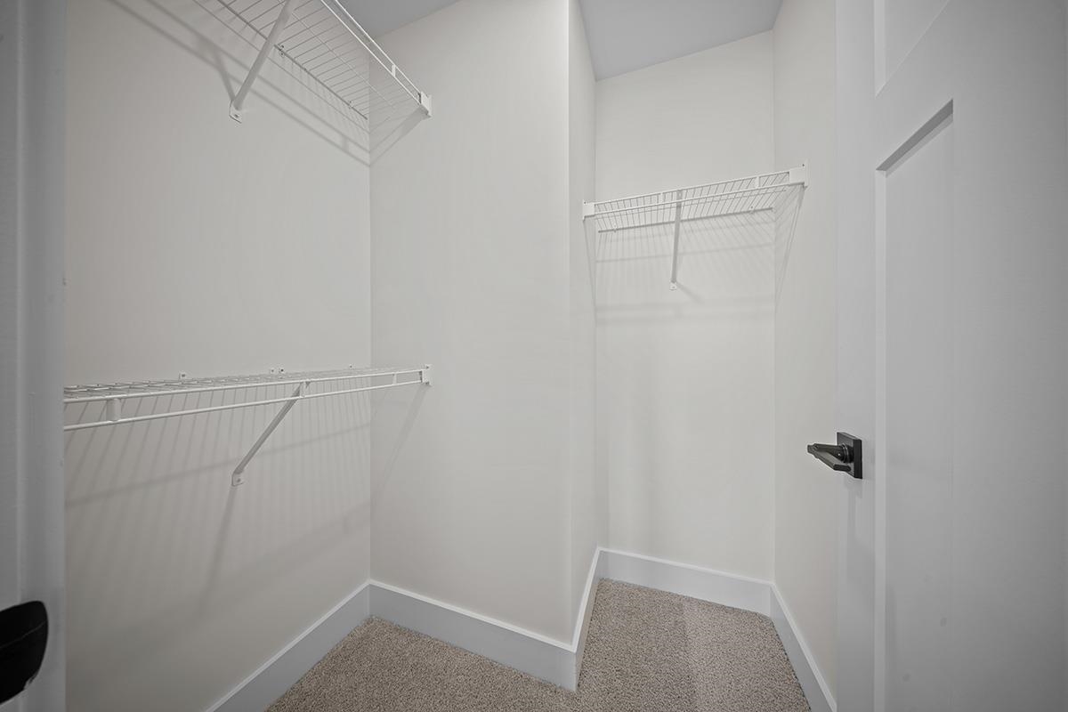 423 Barbican Place Property Photo 24