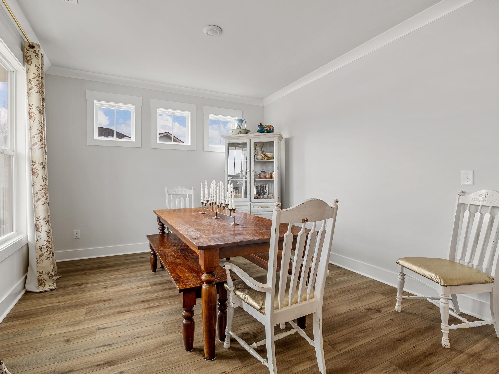 303 Eskdale Road Property Photo 8