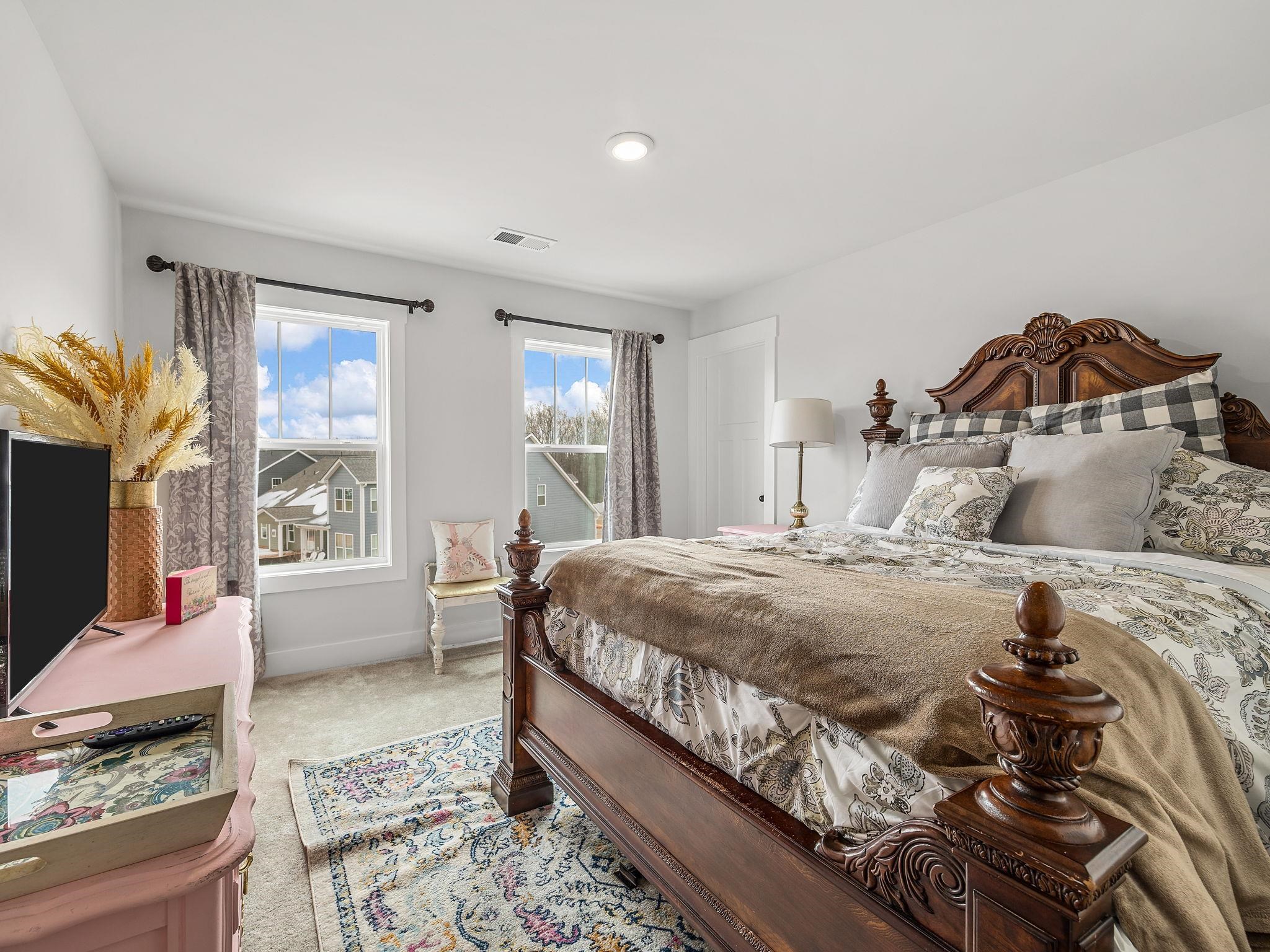 303 Eskdale Road Property Photo 32