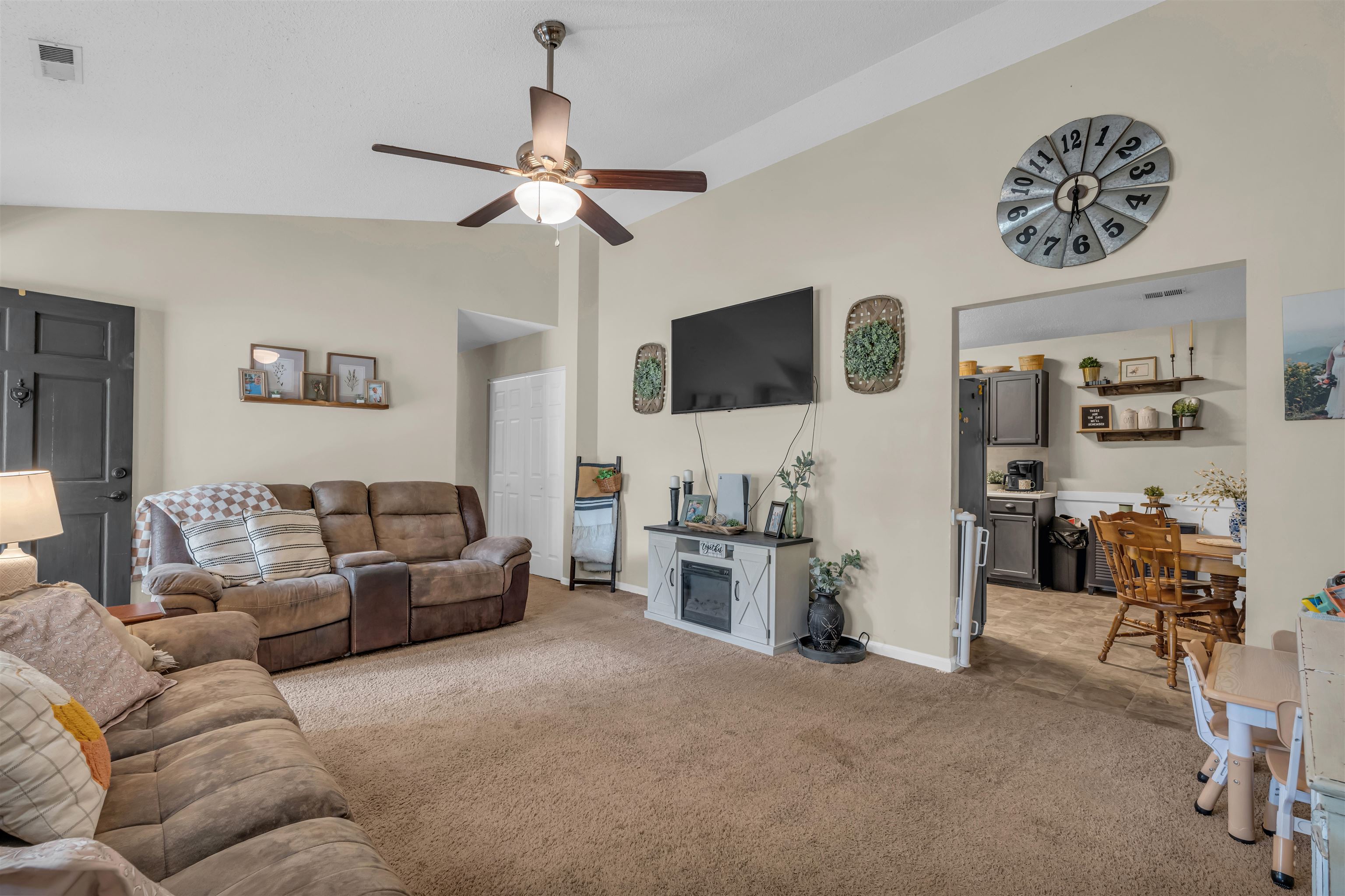 163 Old Petrie Road Property Photo 8