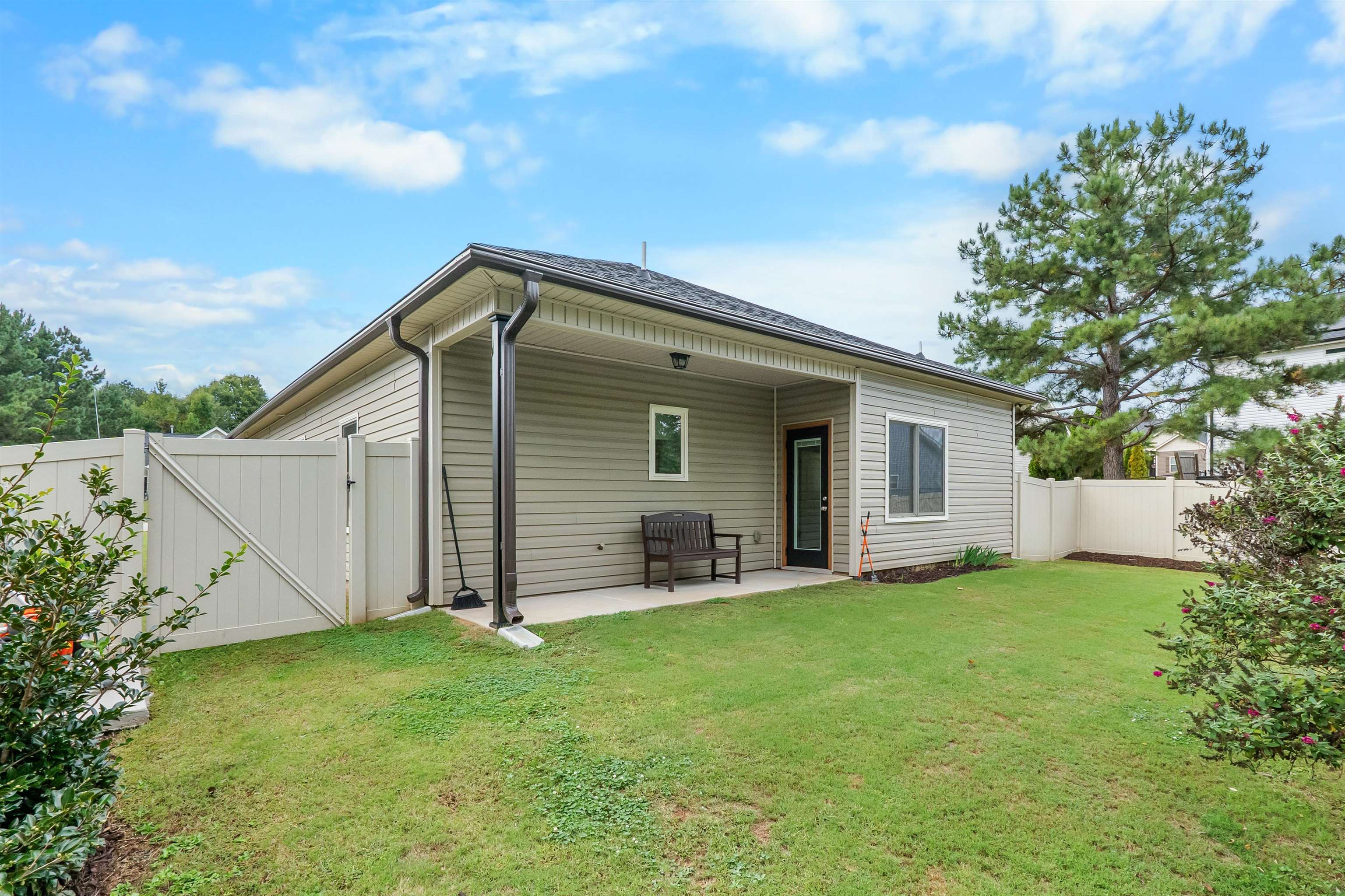 3 Cringle Lane Property Photo 25