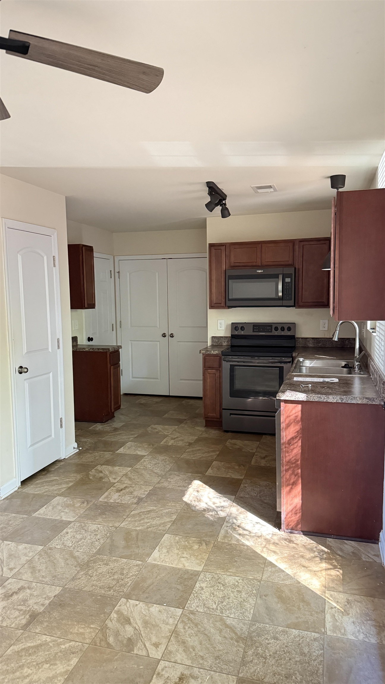 399 Promised Land Drive Property Photo 9