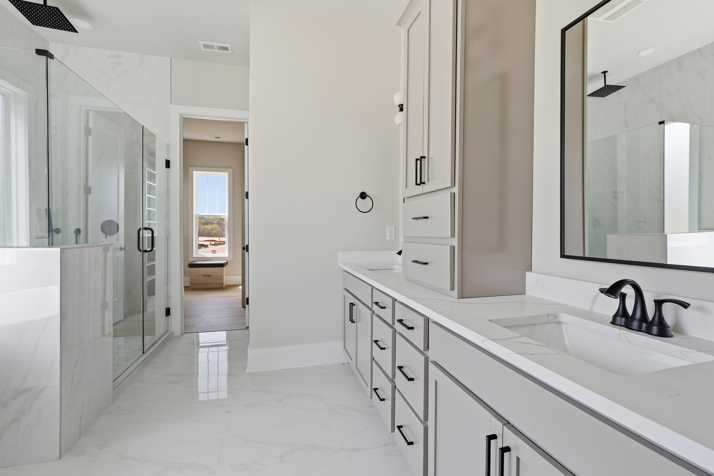 4004 Hollybank Drive Property Photo 15