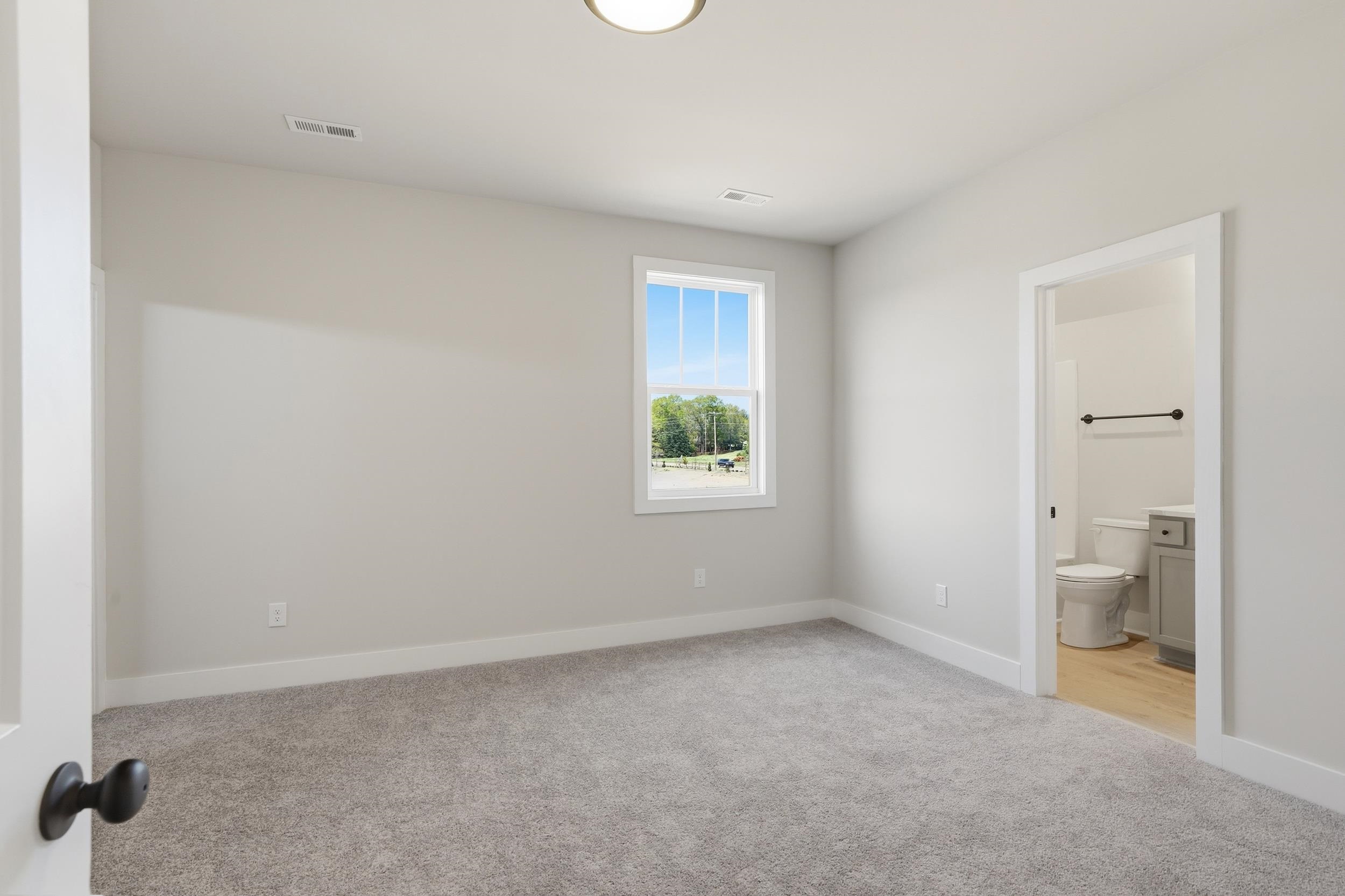 4004 Hollybank Drive Property Photo 18